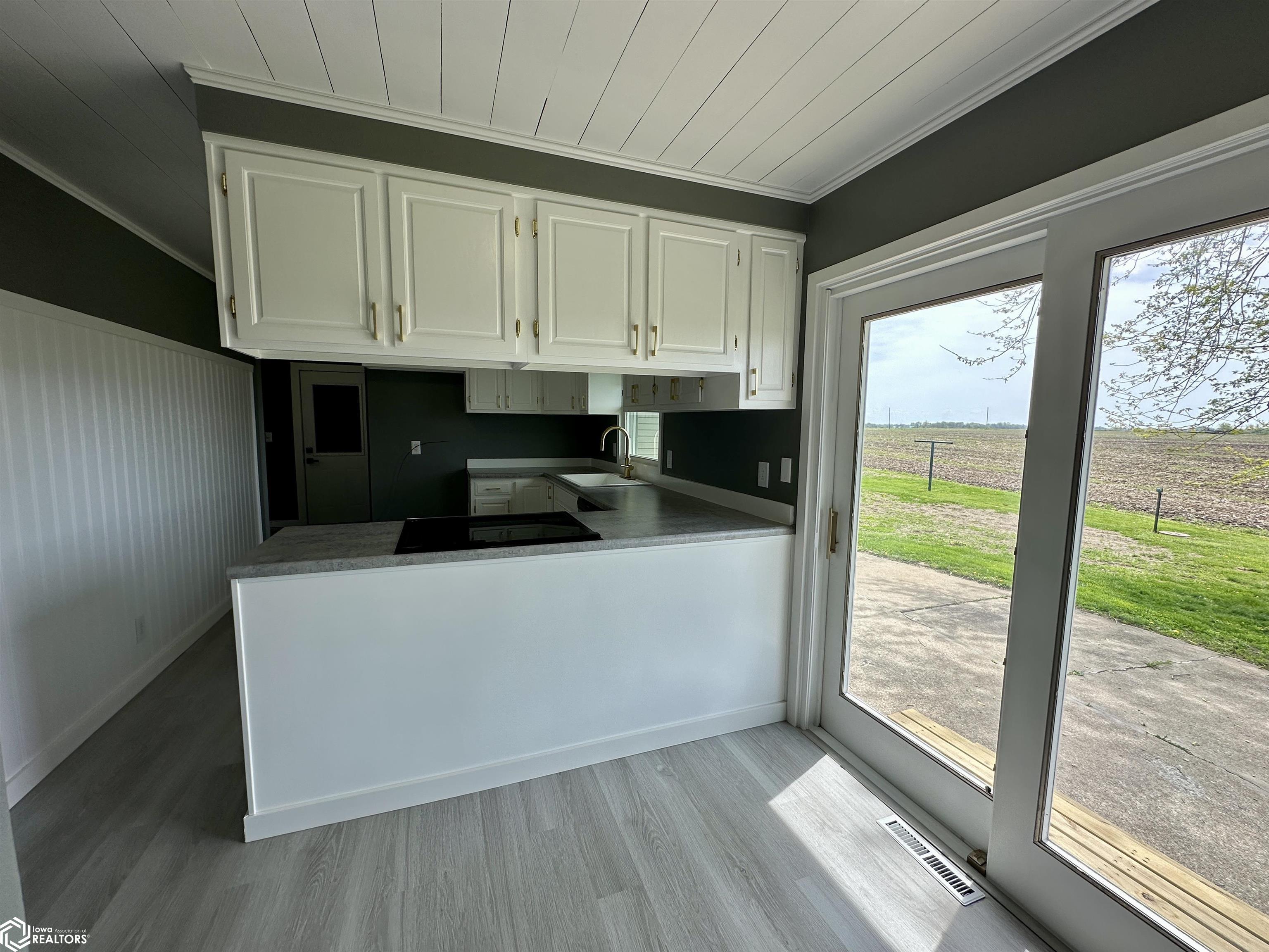 2942 Four Seasons Road, Fort Madison, Iowa image 9