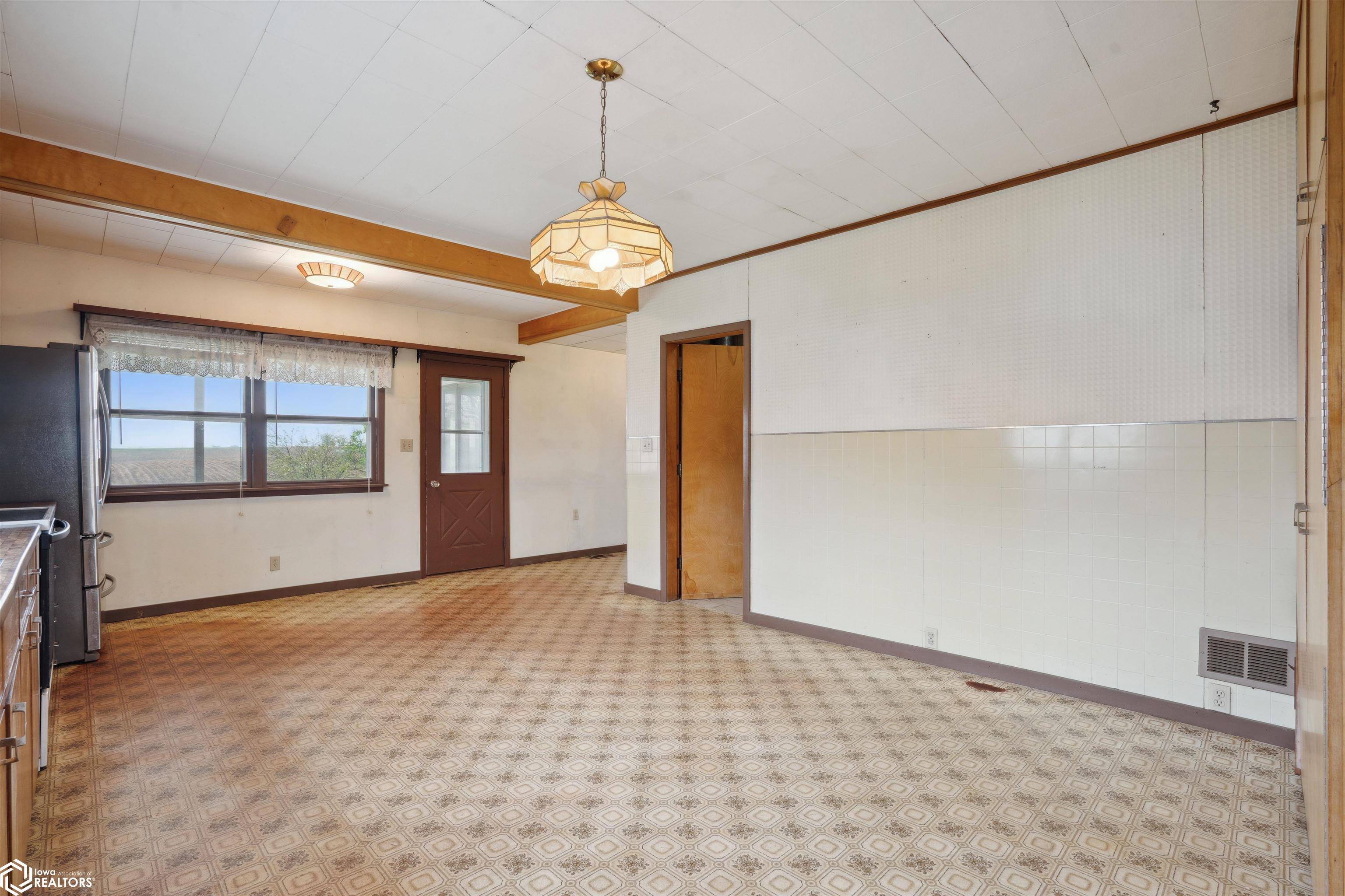 312 W. 1st, Gladbrook, Iowa image 9