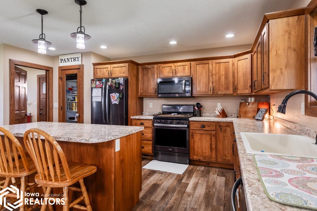 22515 280th, Bloomfield, Iowa image 2