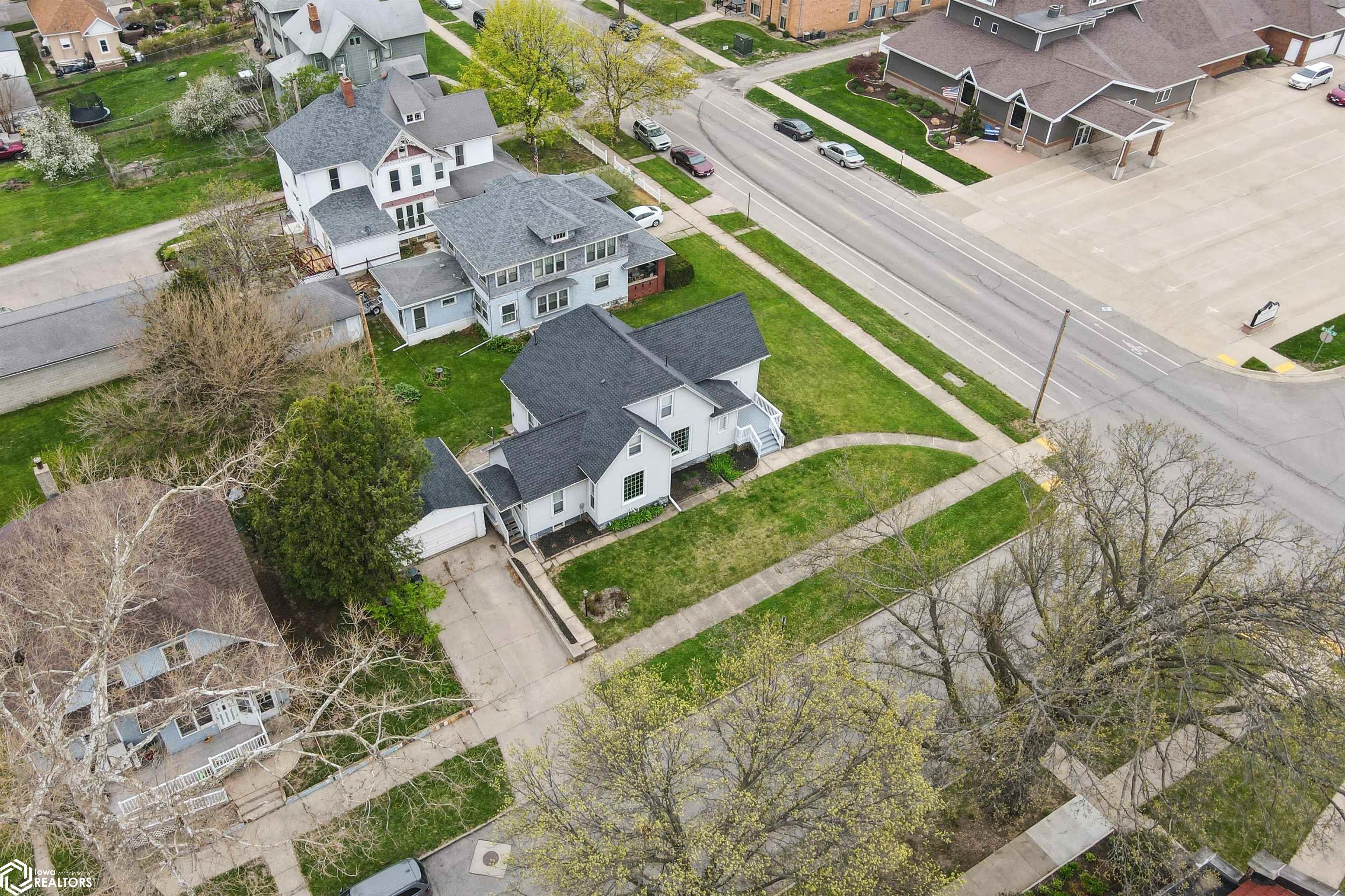 402 W Main Street, Marshalltown, Iowa image 39