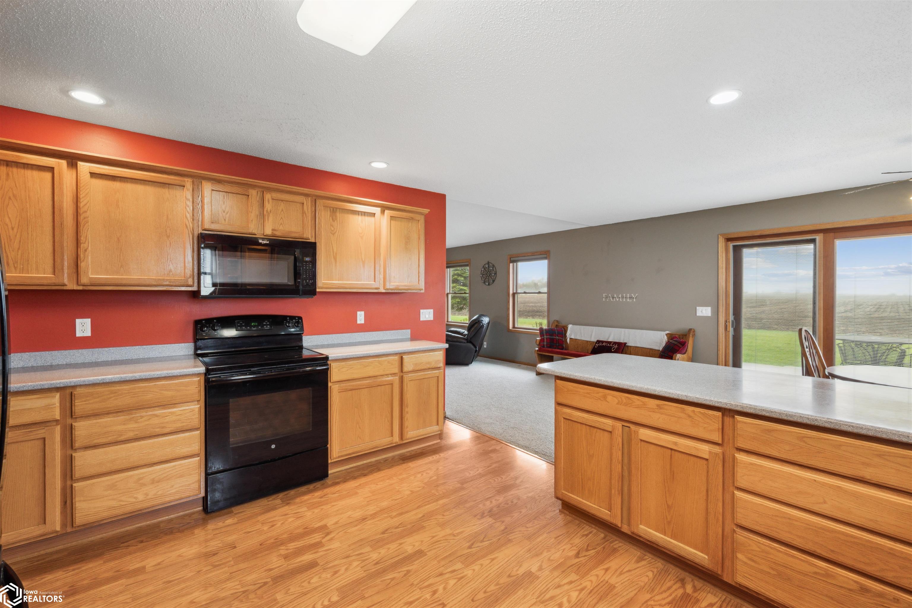 904 Cherokee Street, Nevada, Iowa image 13