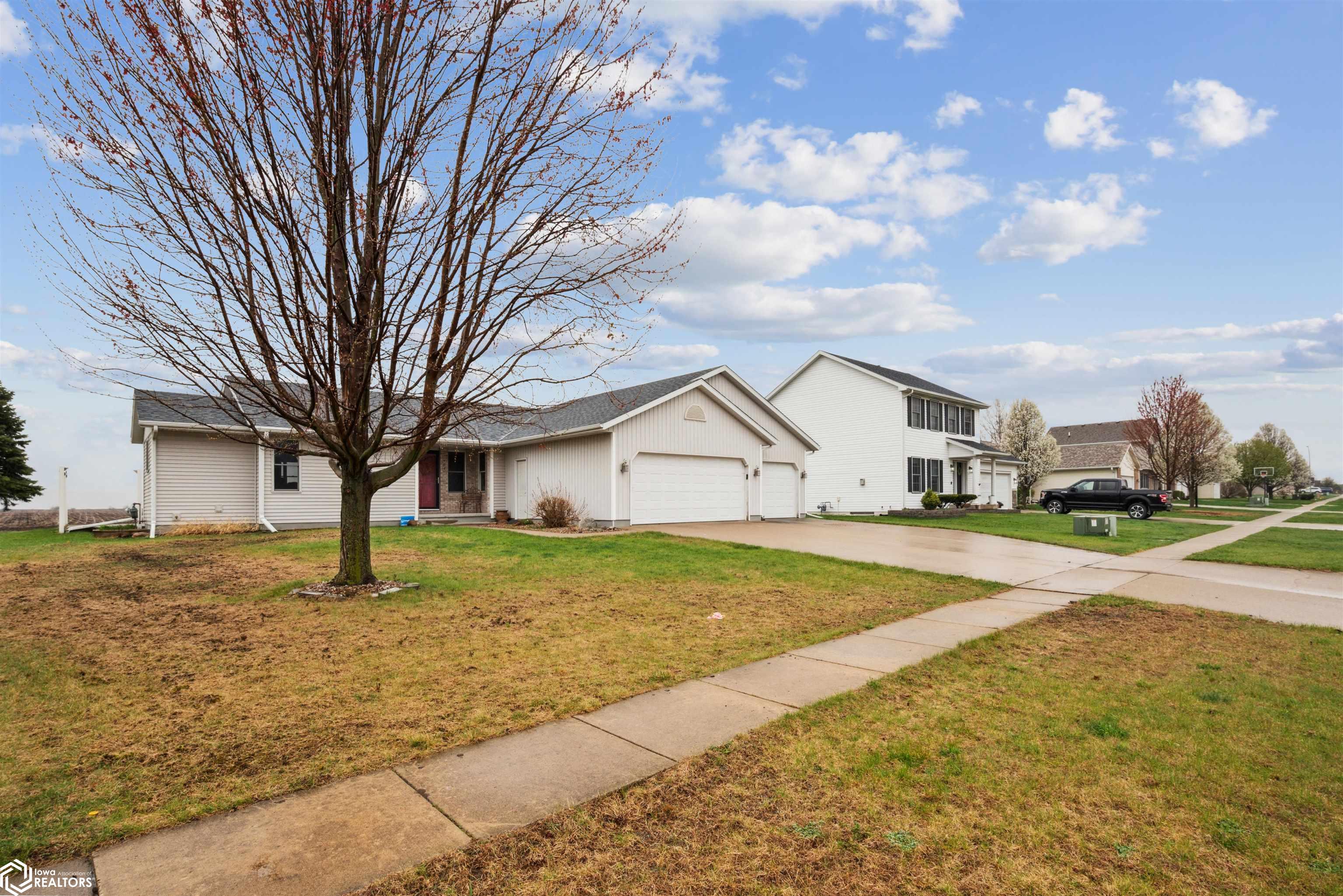 904 Cherokee Street, Nevada, Iowa image 3