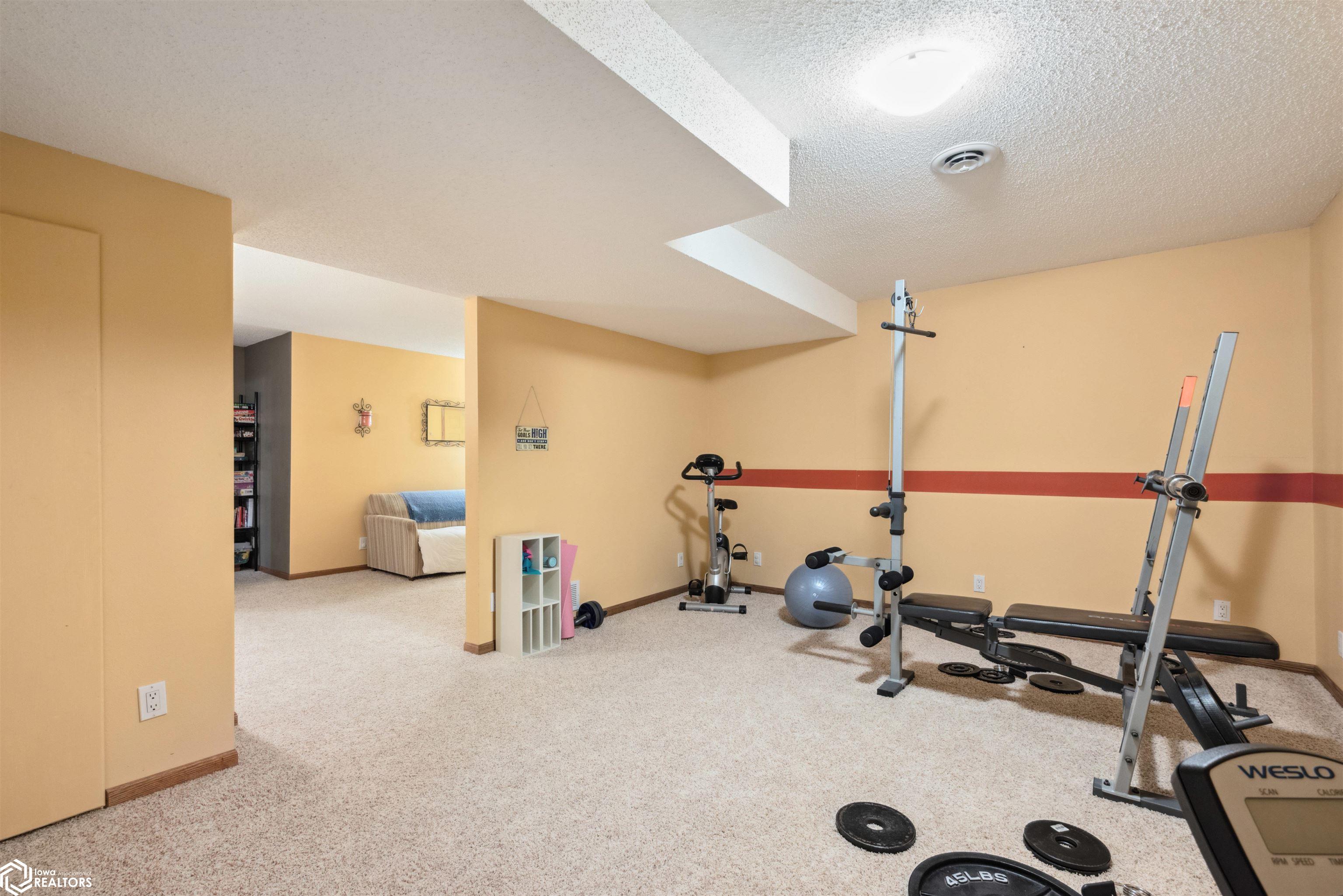 904 Cherokee Street, Nevada, Iowa image 27