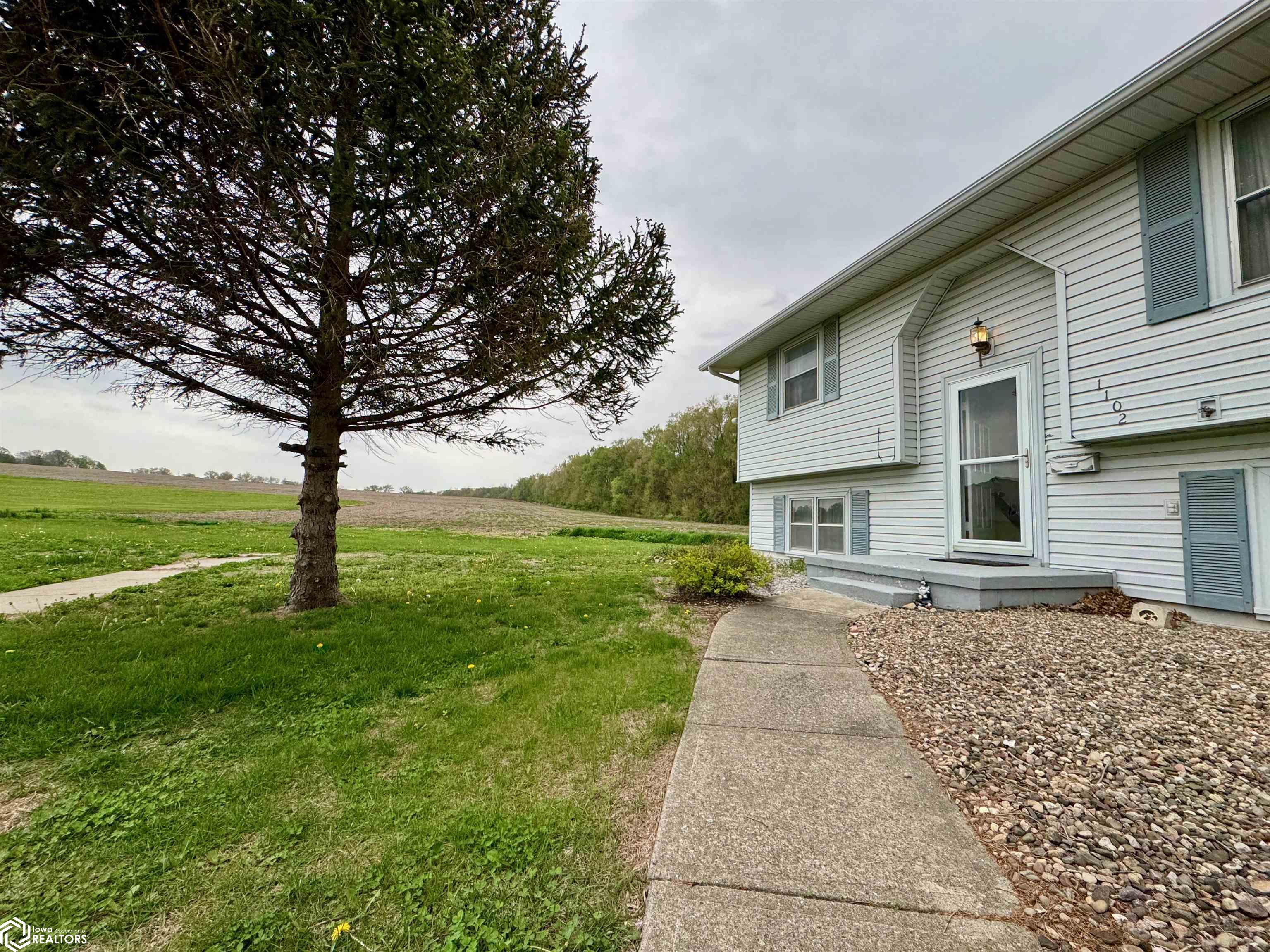 1102 Cherry Hills Drive, Shenandoah, Iowa image 7