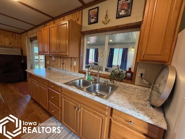 1410 E Ridge Drive, Brooklyn, Iowa image 12