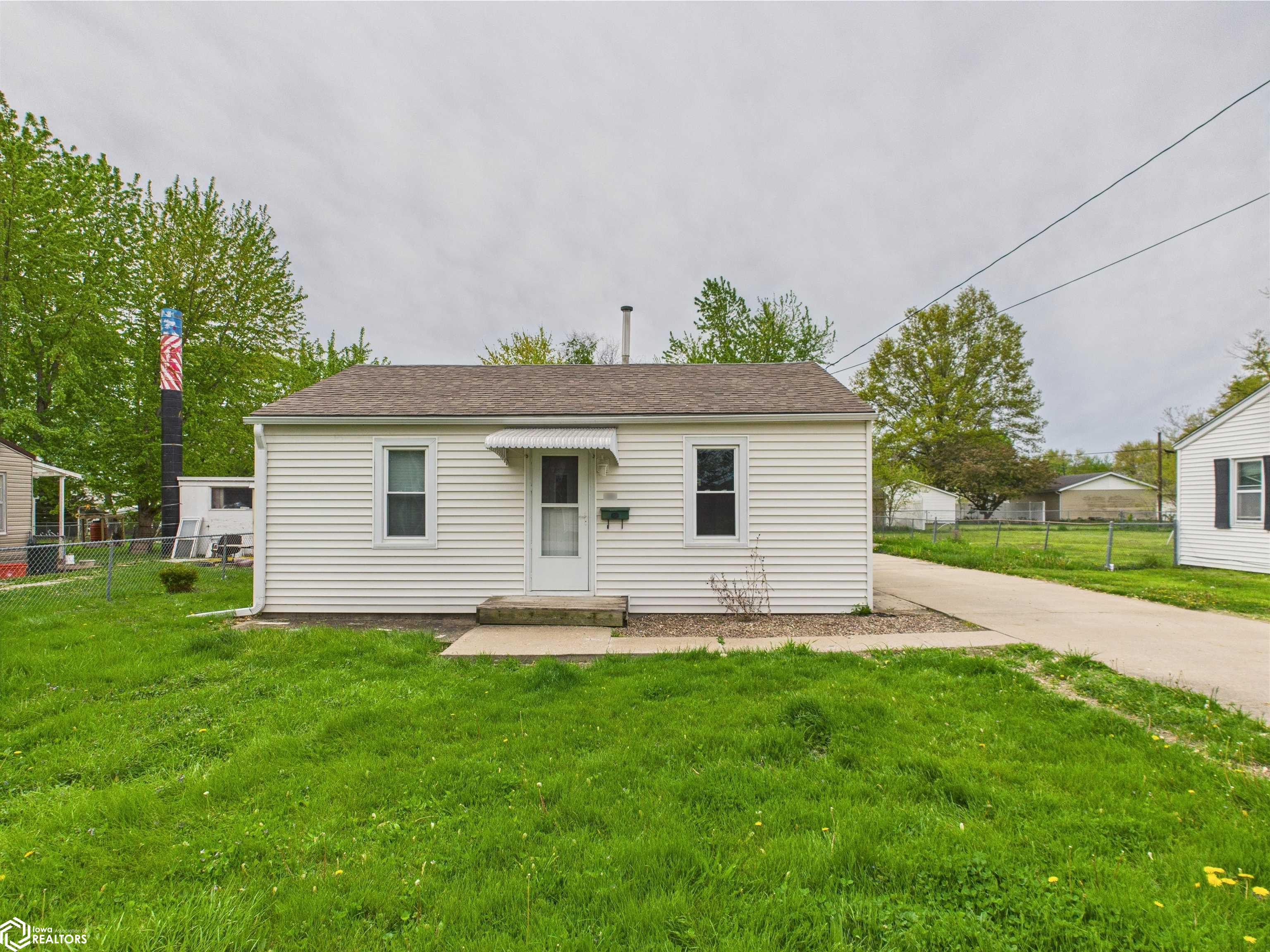 1422 Swanson Avenue, Ottumwa, Iowa image 1