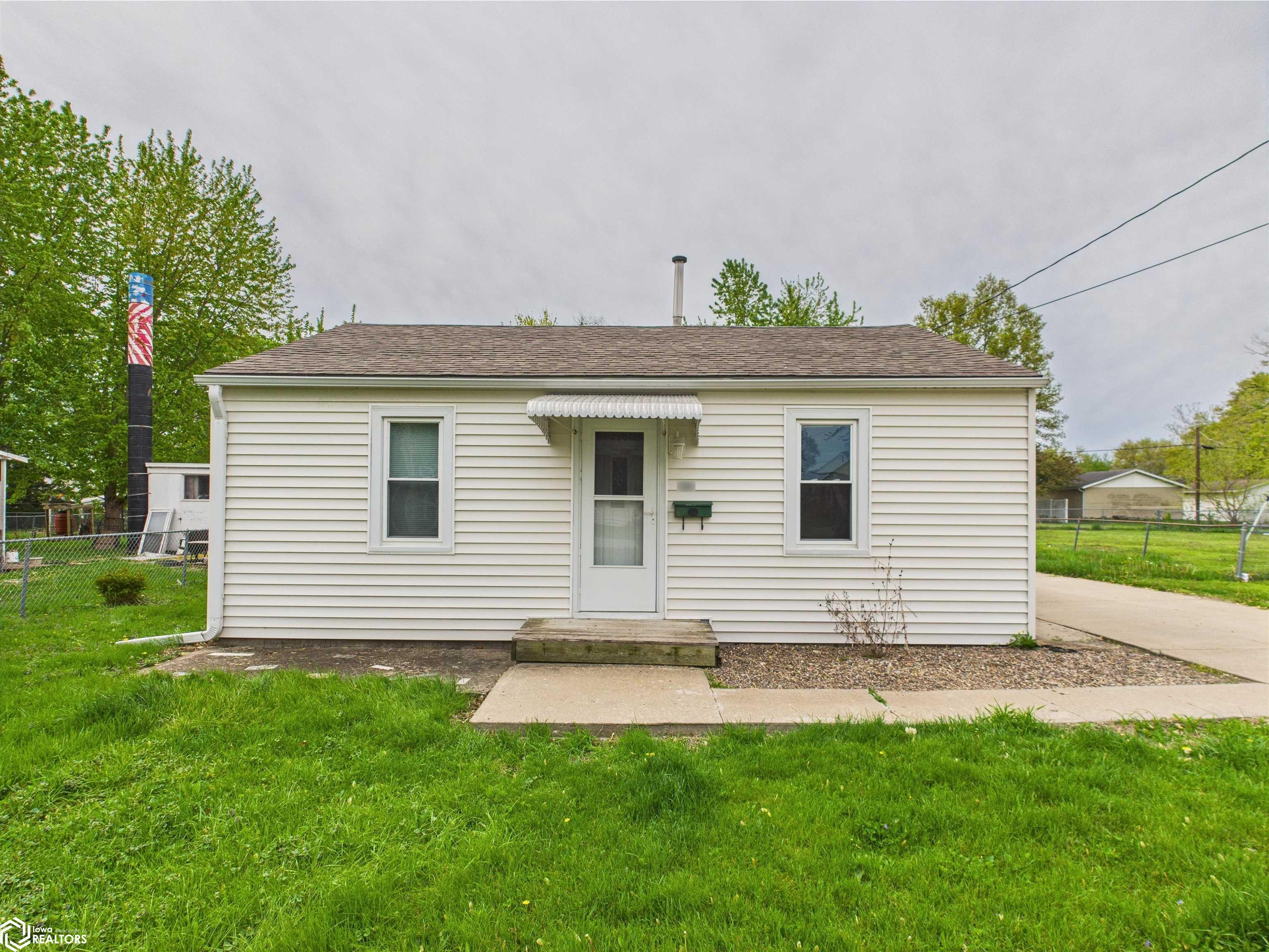 1422 Swanson Avenue, Ottumwa, Iowa image 3