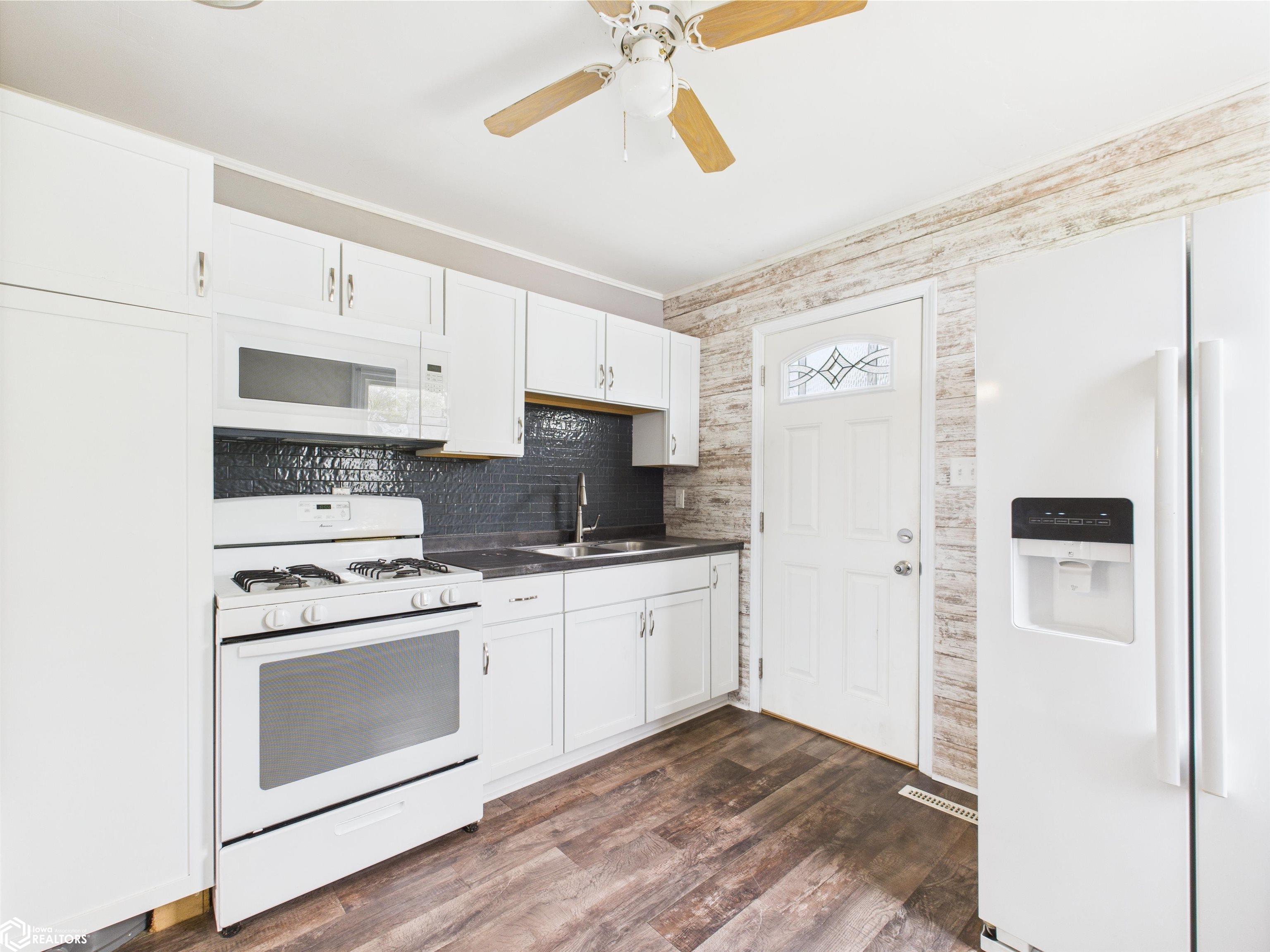 1422 Swanson Avenue, Ottumwa, Iowa image 9