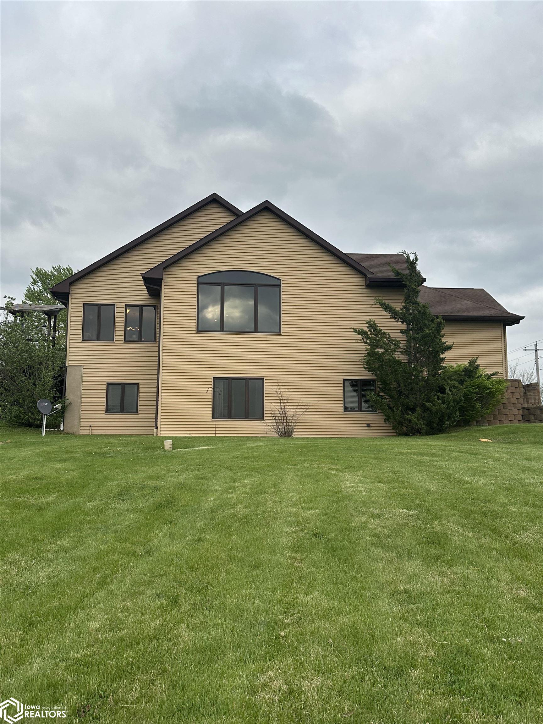19607 87th Street, Ottumwa, Iowa image 4