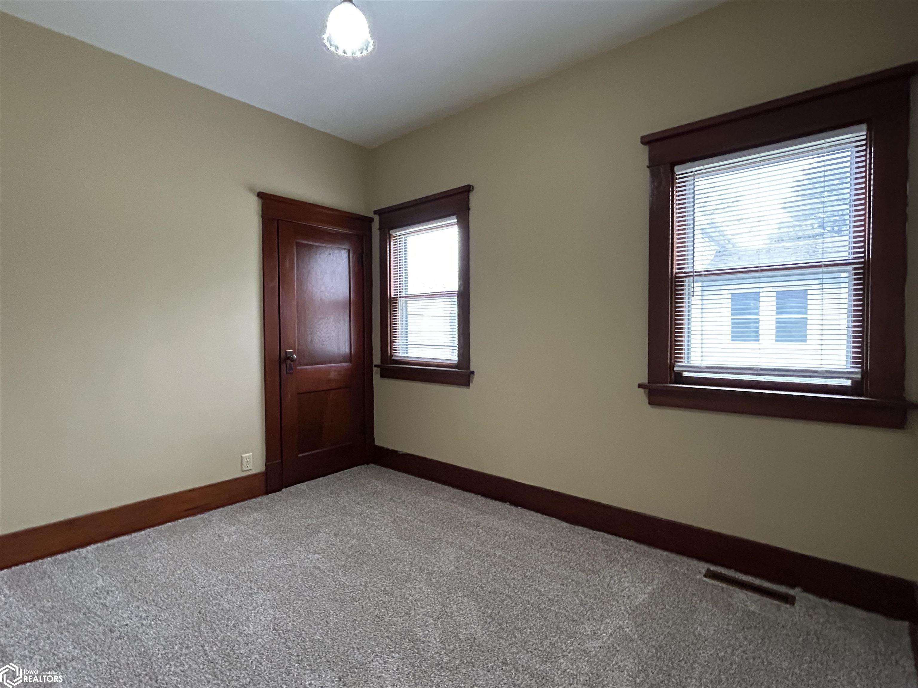 436 N 9th Street, Forest City, Iowa image 16