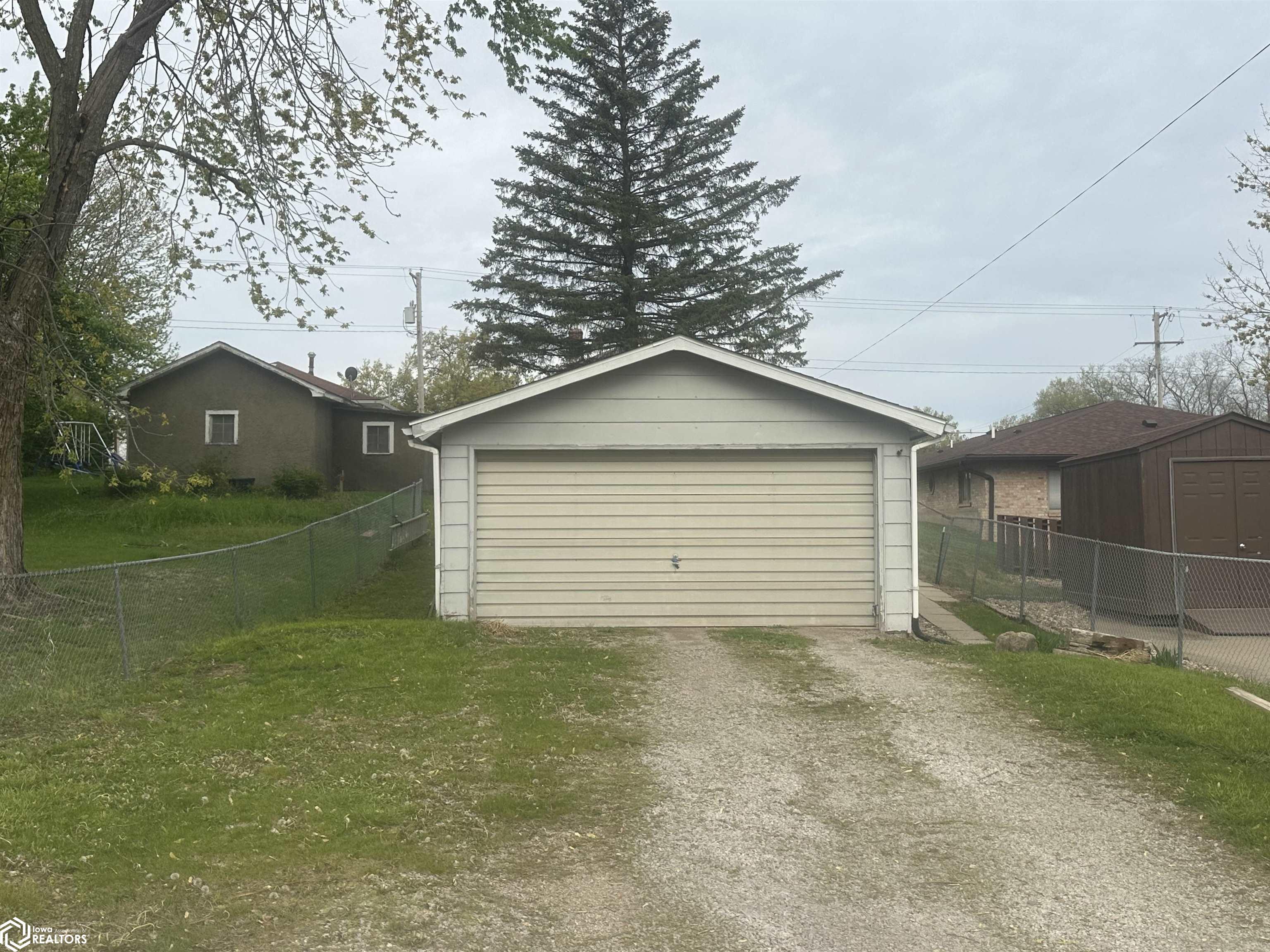 417 N 18th Street, Centerville, Iowa image 17