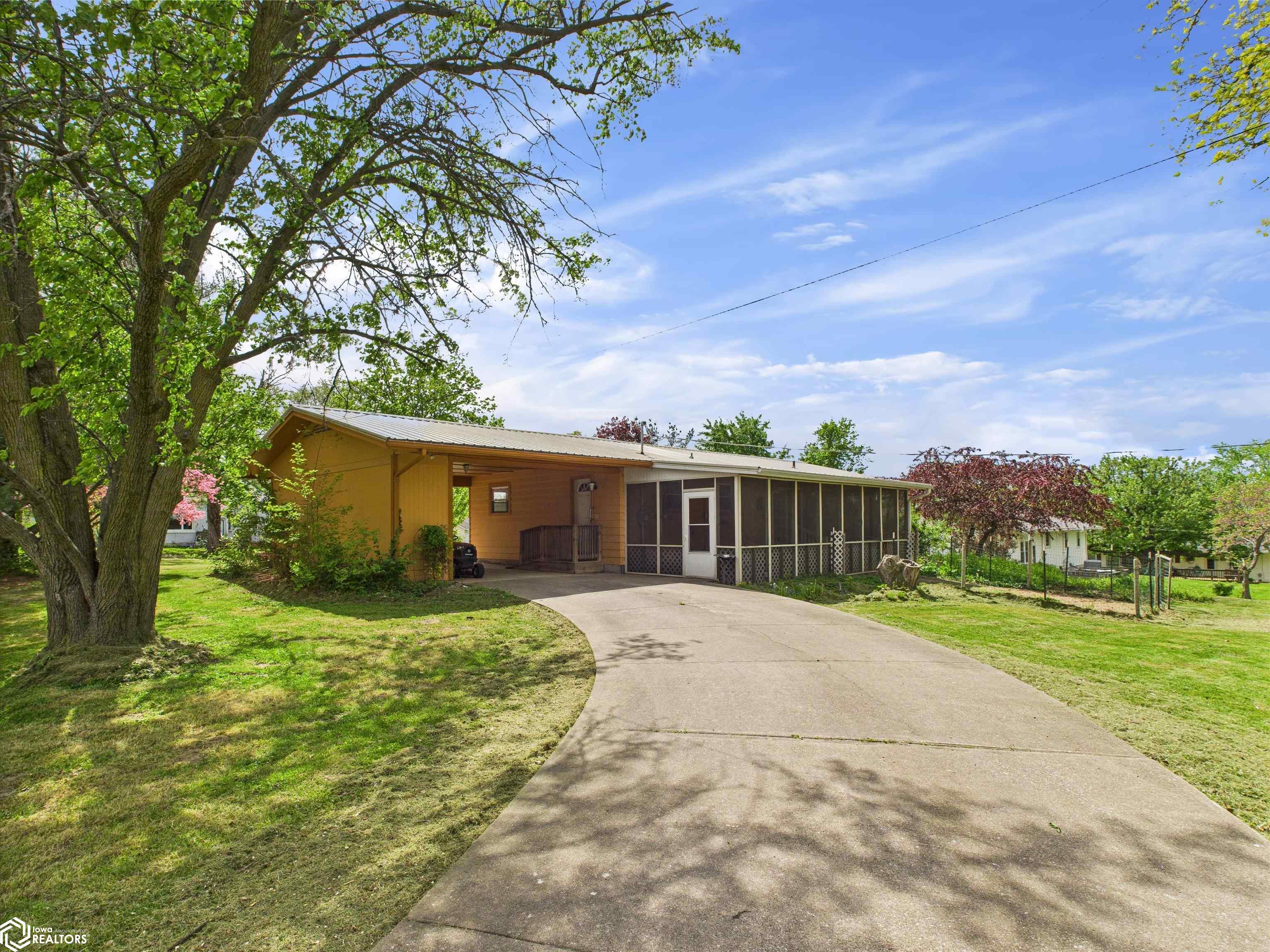 945 Webster Street, Warsaw, Illinois image 16