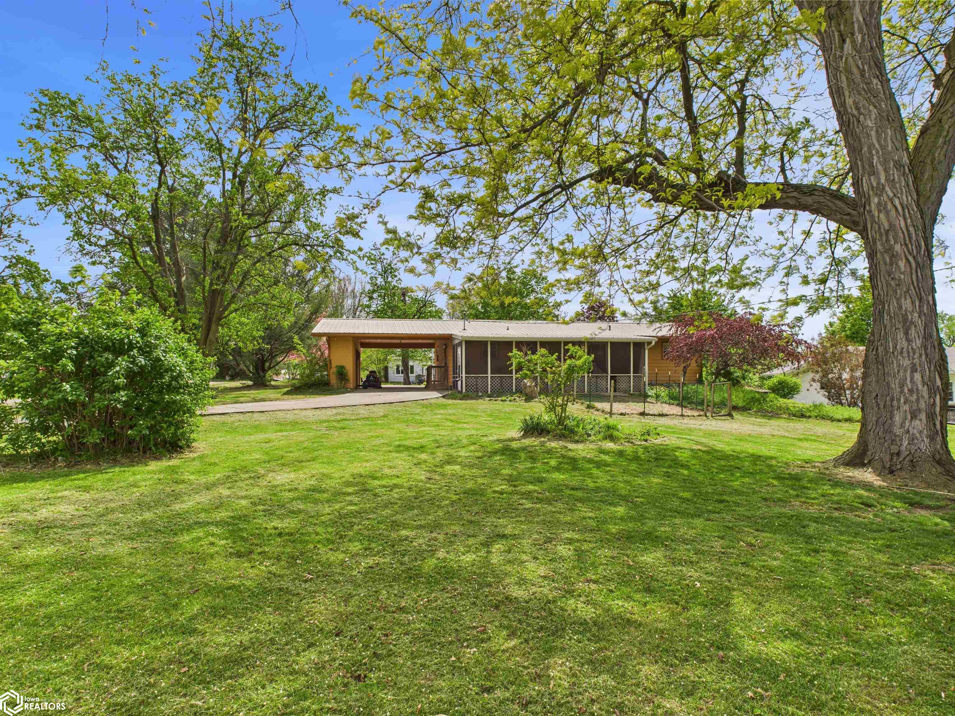 945 Webster Street, Warsaw, Illinois image 17
