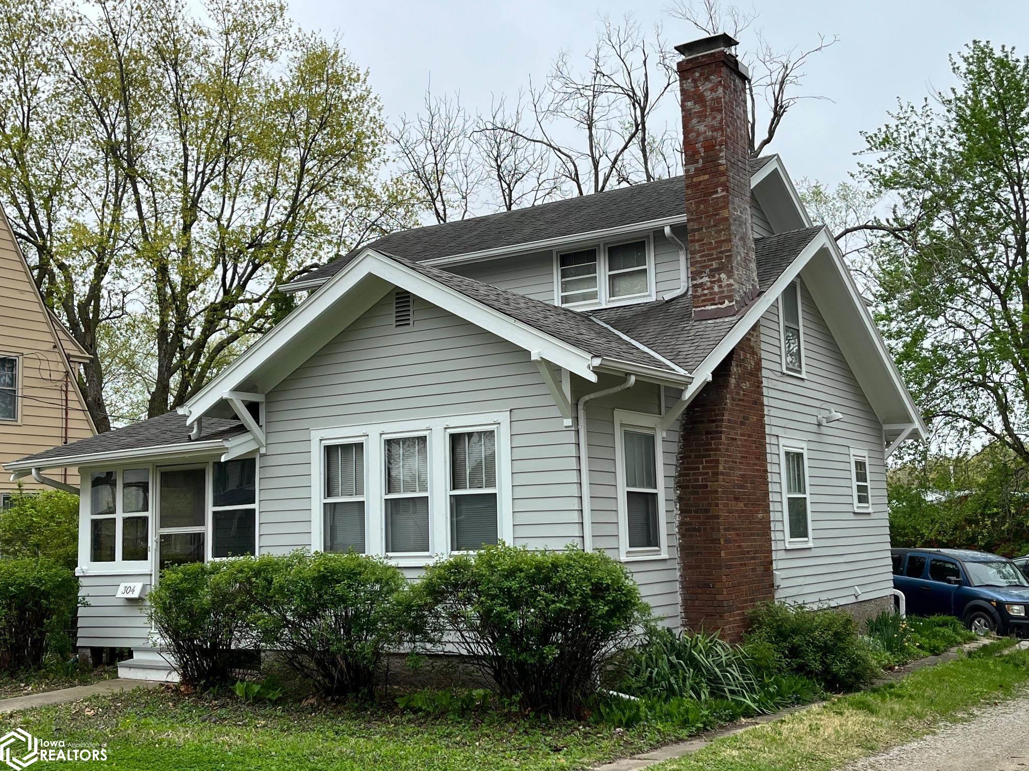 304 E Kirkwood Avenue, Fairfield, Iowa image 1