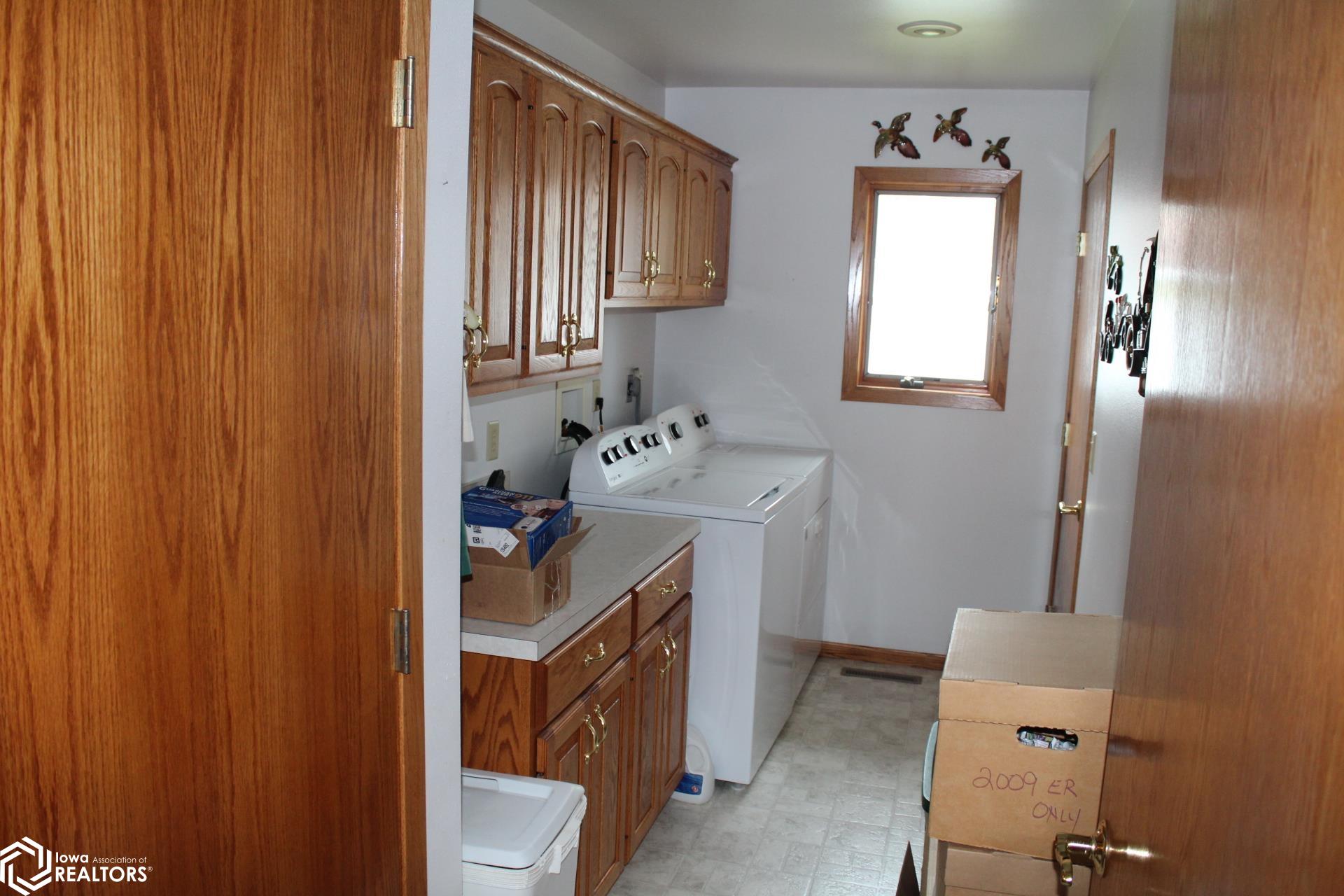 110 W 7th Street, Garner, Iowa image 11