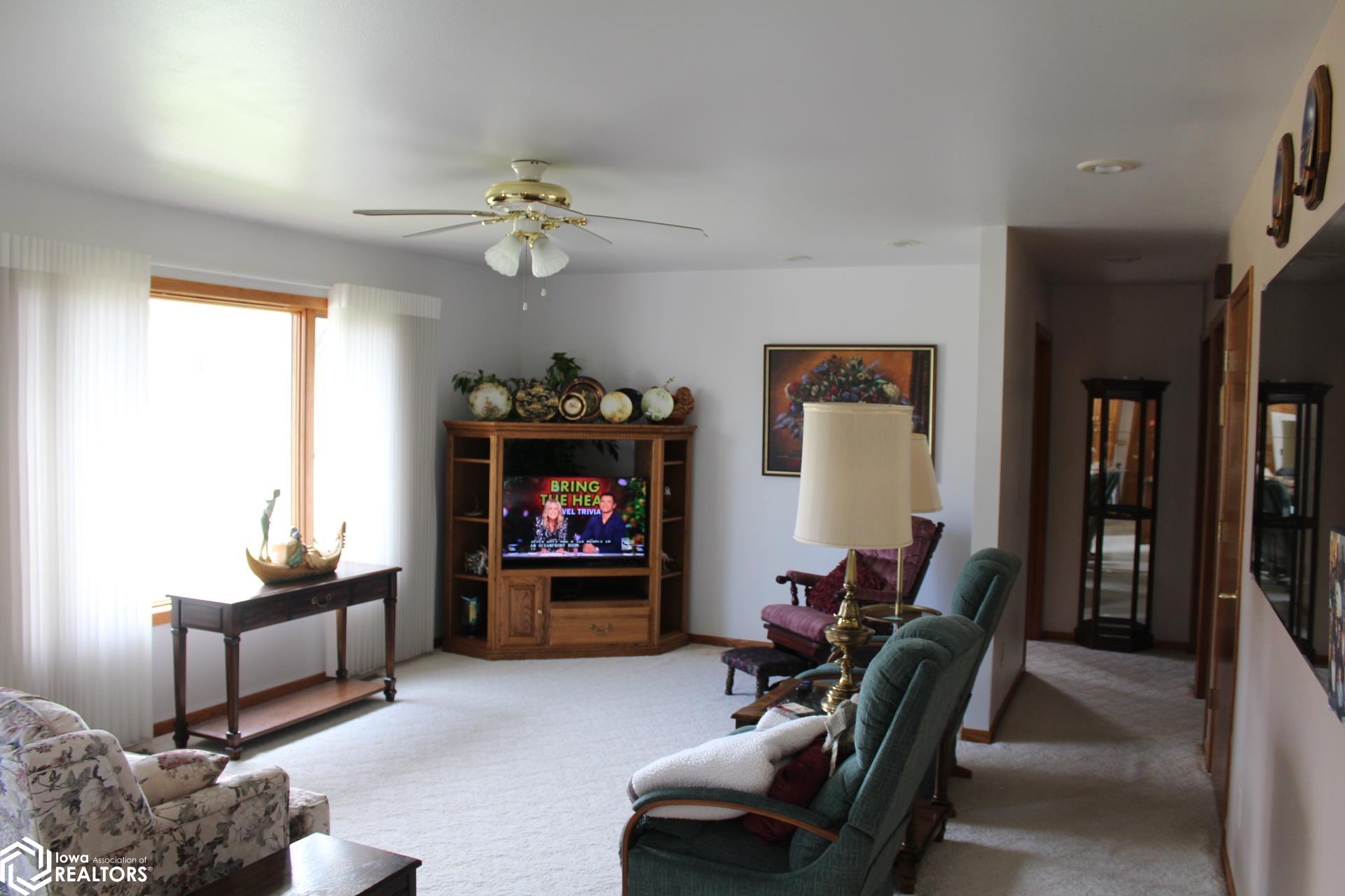 110 W 7th Street, Garner, Iowa image 12