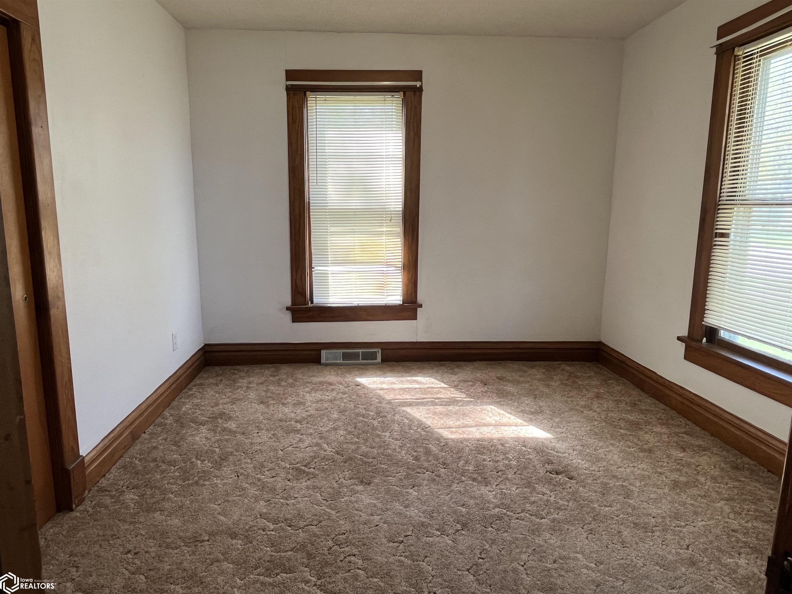 1104 2nd Avenue, Albia, Iowa image 12