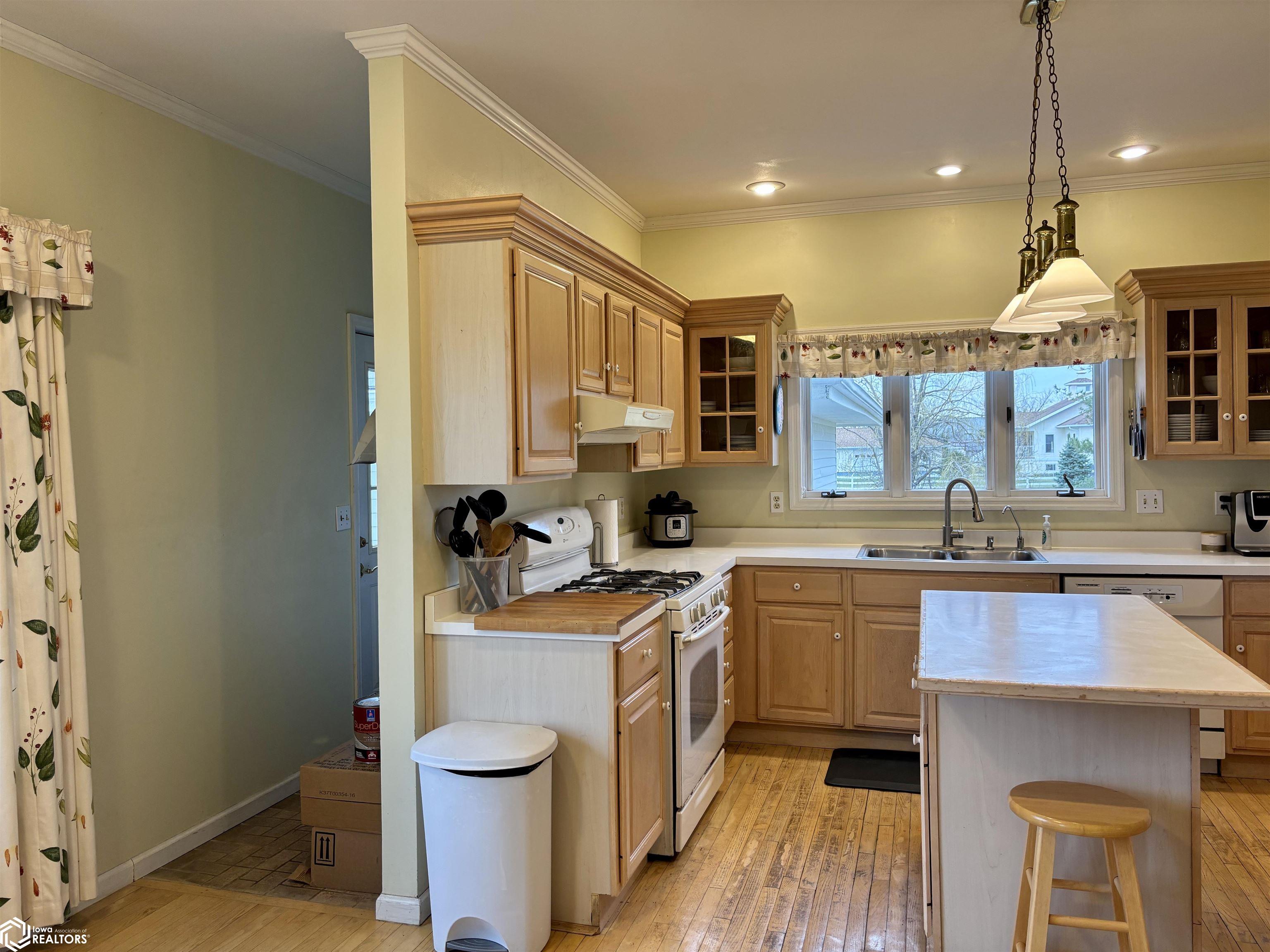 2106 Silverlakes Circle, Fairfield, Iowa image 11