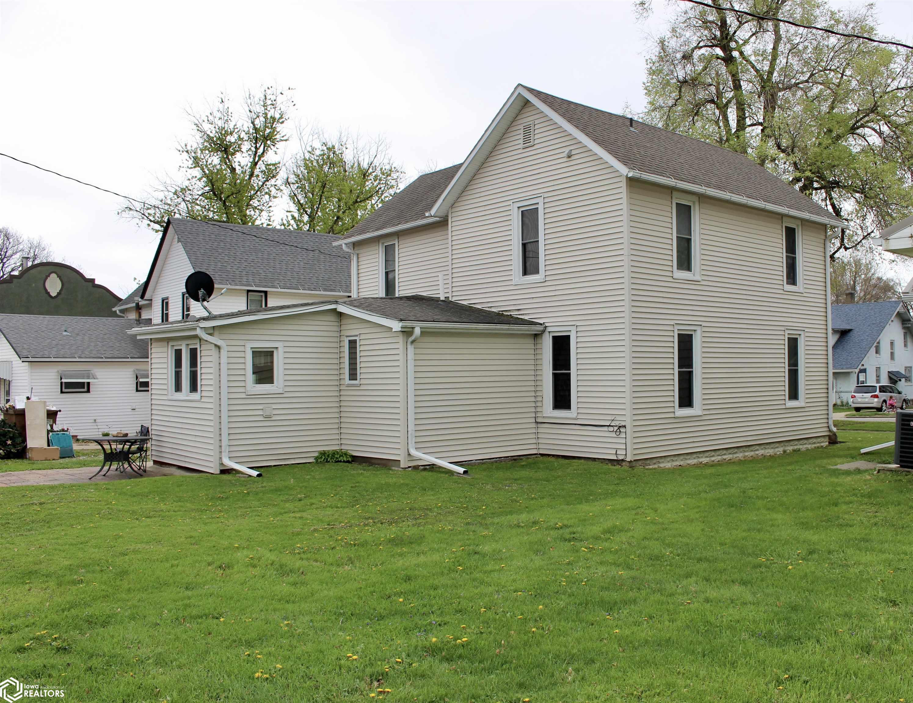 403 5th Street, Griswold, Iowa image 2
