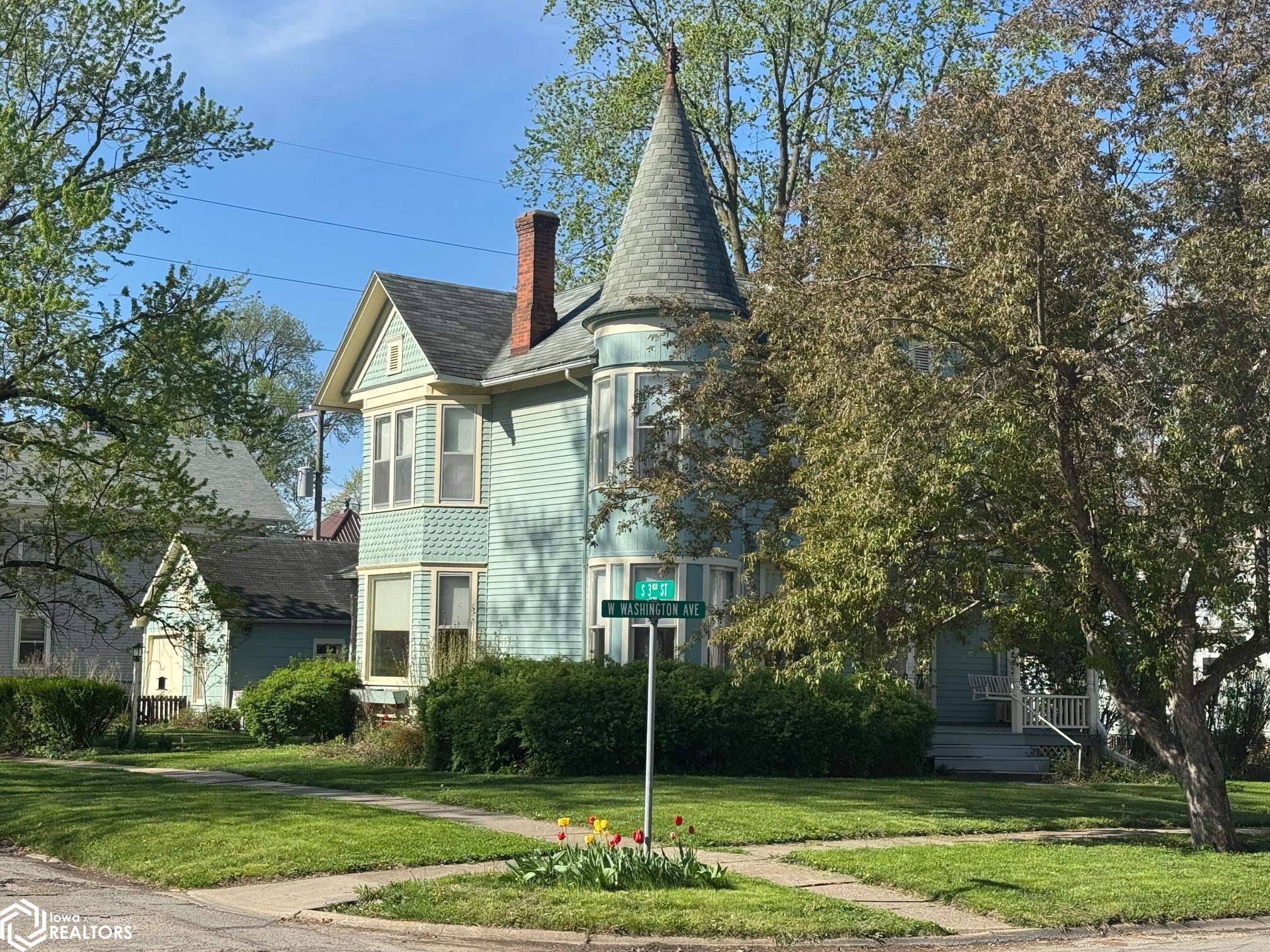 300 W Washington Avenue, Fairfield, Iowa image 1