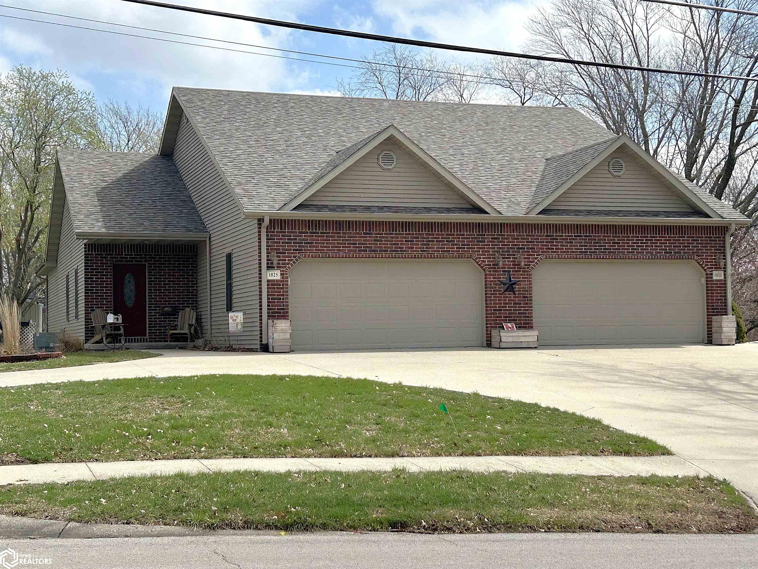 1025 N 16th Street, Clarinda, Iowa image 1