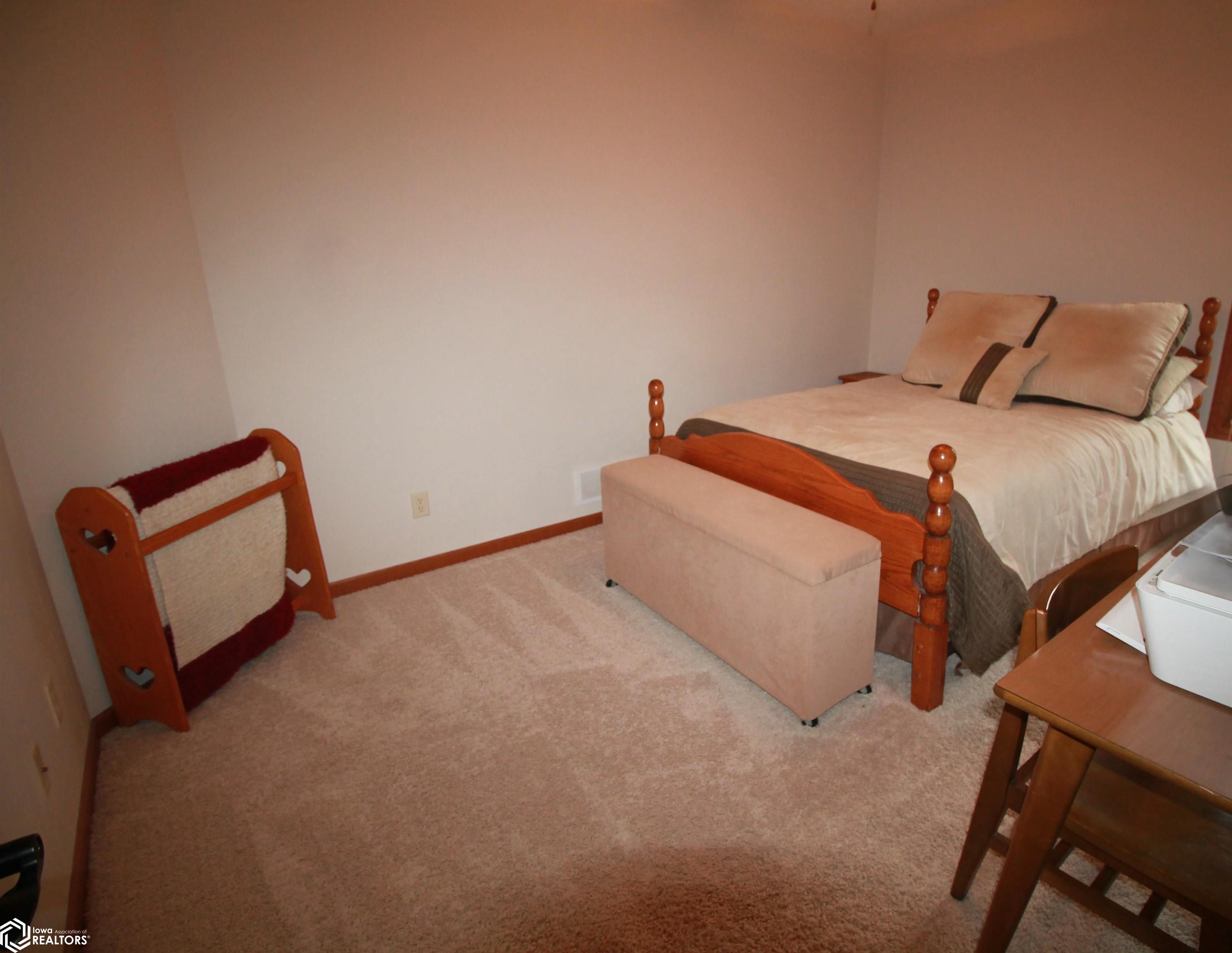 1025 N 16th Street, Clarinda, Iowa image 11