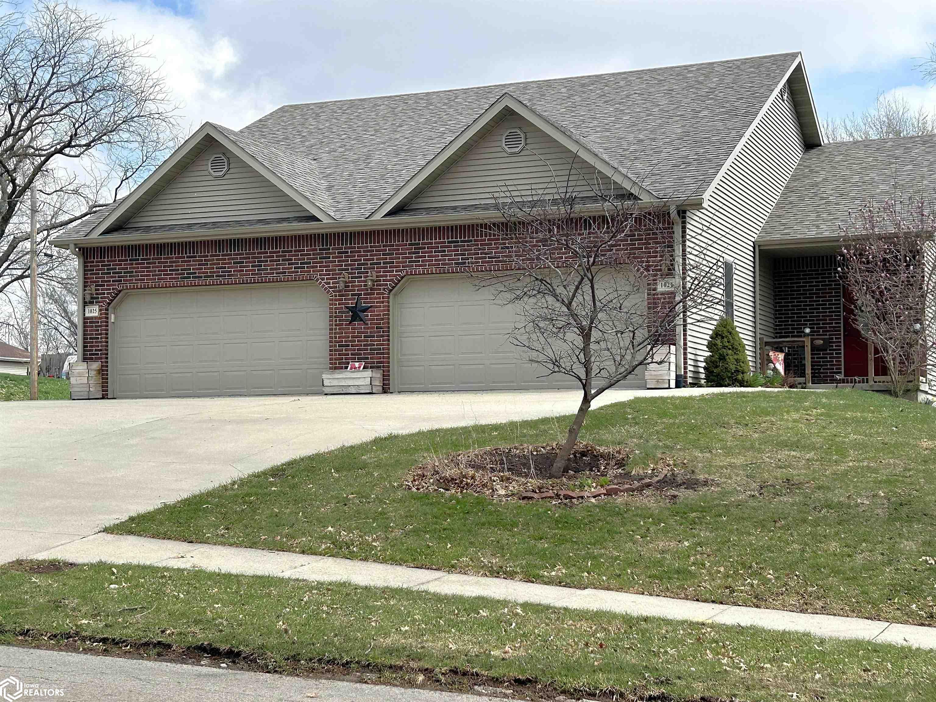 1021 N 16th Street, Clarinda, Iowa image 1