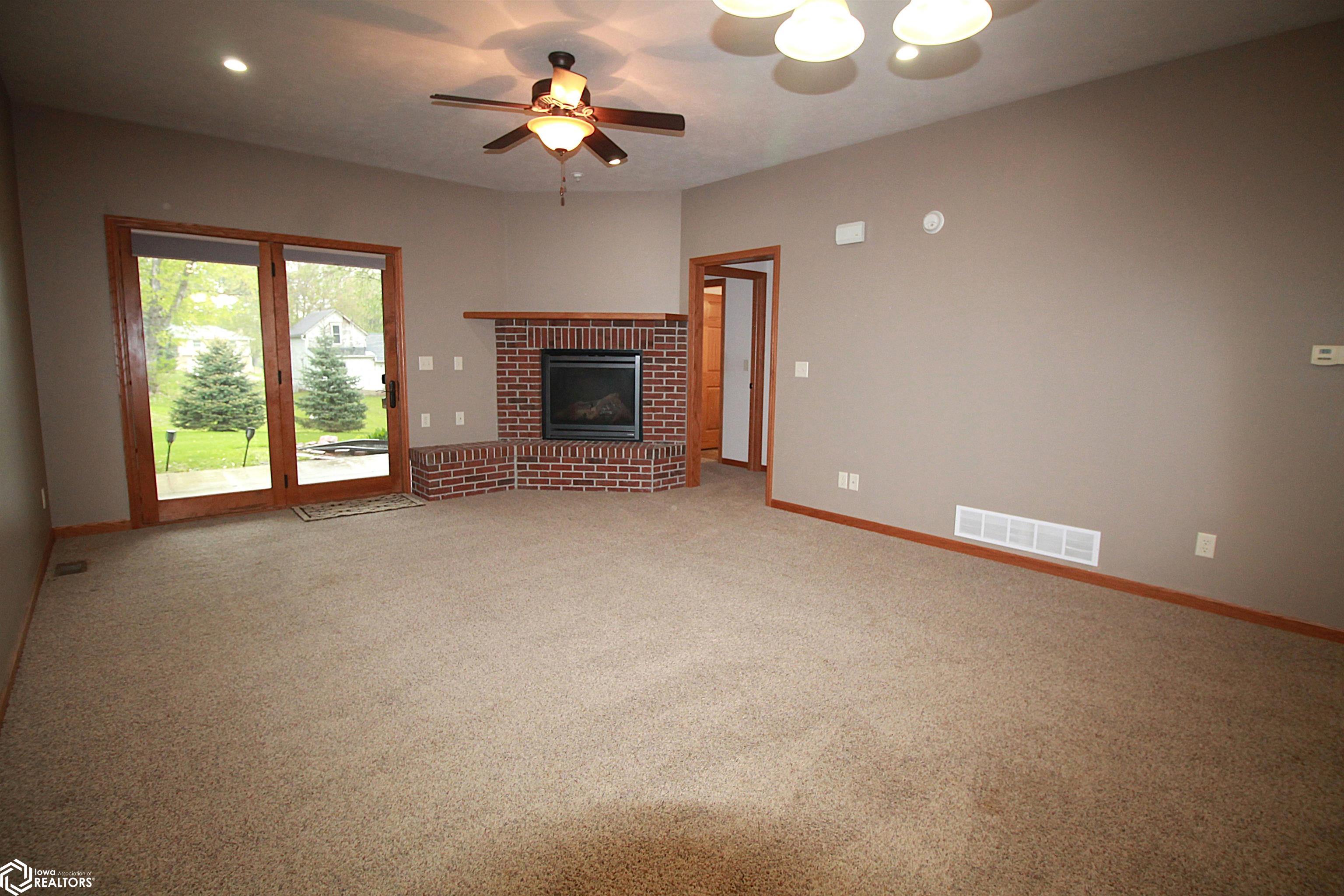 1021 N 16th Street, Clarinda, Iowa image 3