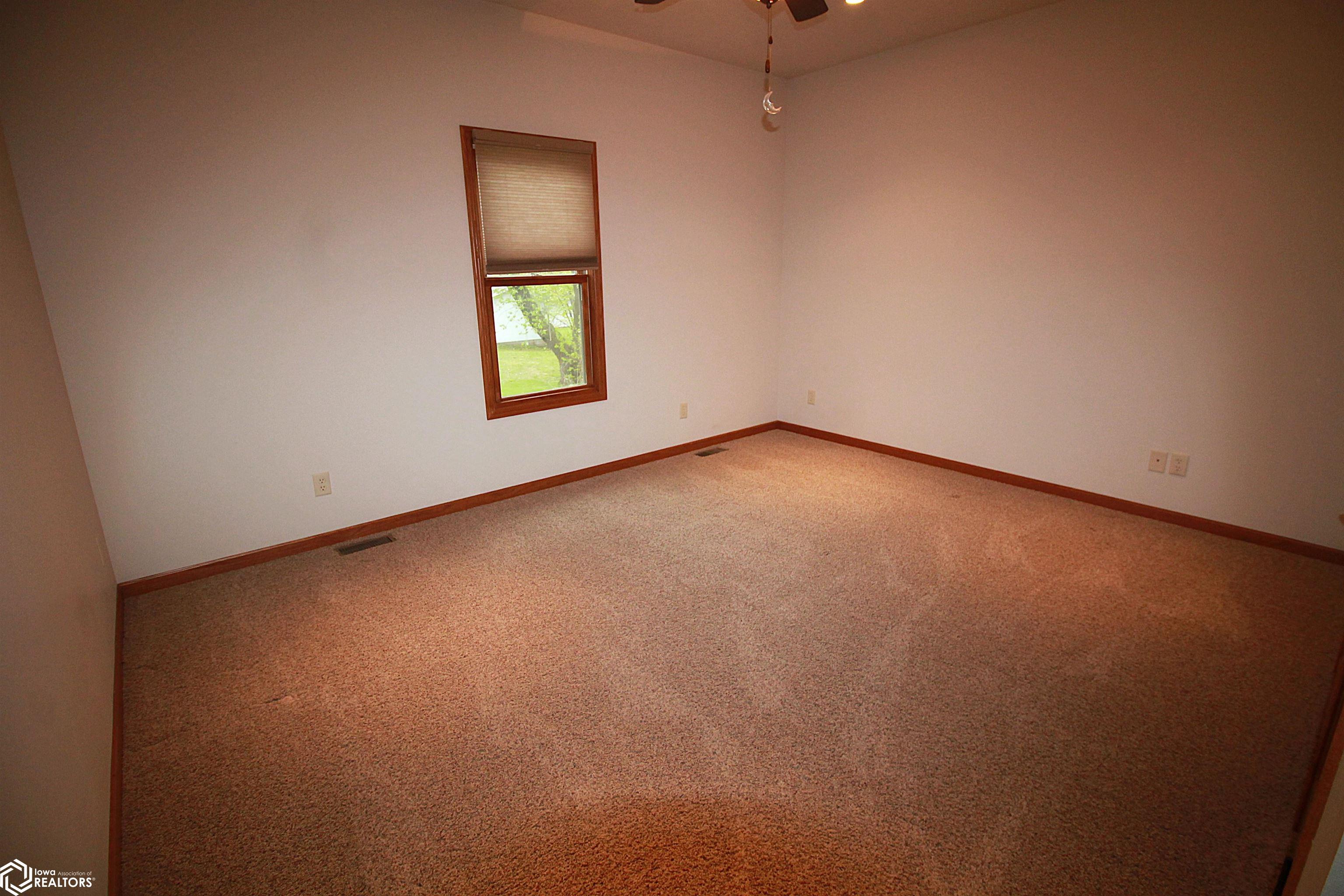1021 N 16th Street, Clarinda, Iowa image 7