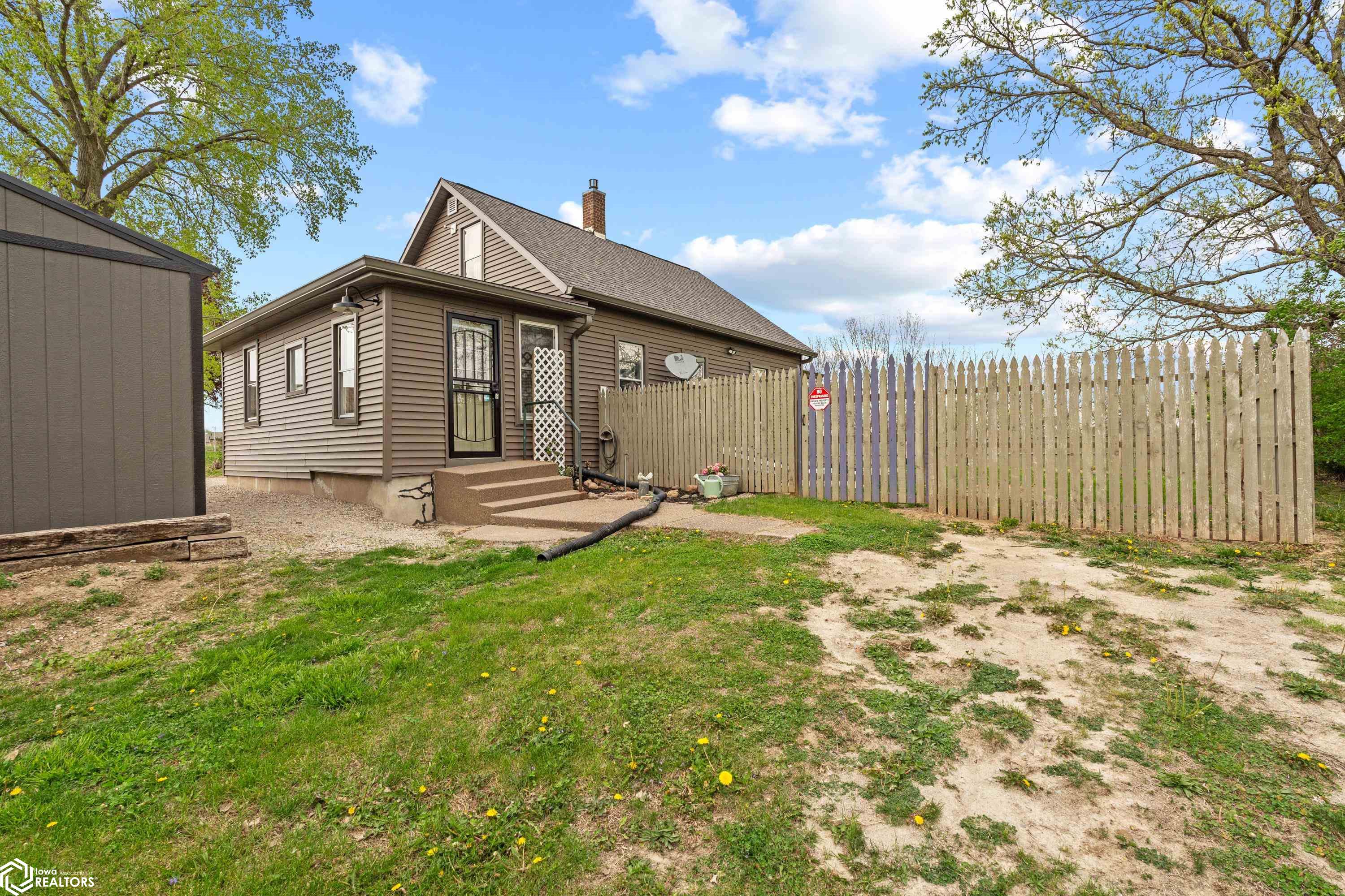 3802 Tipton Road, Muscatine, Iowa image 3