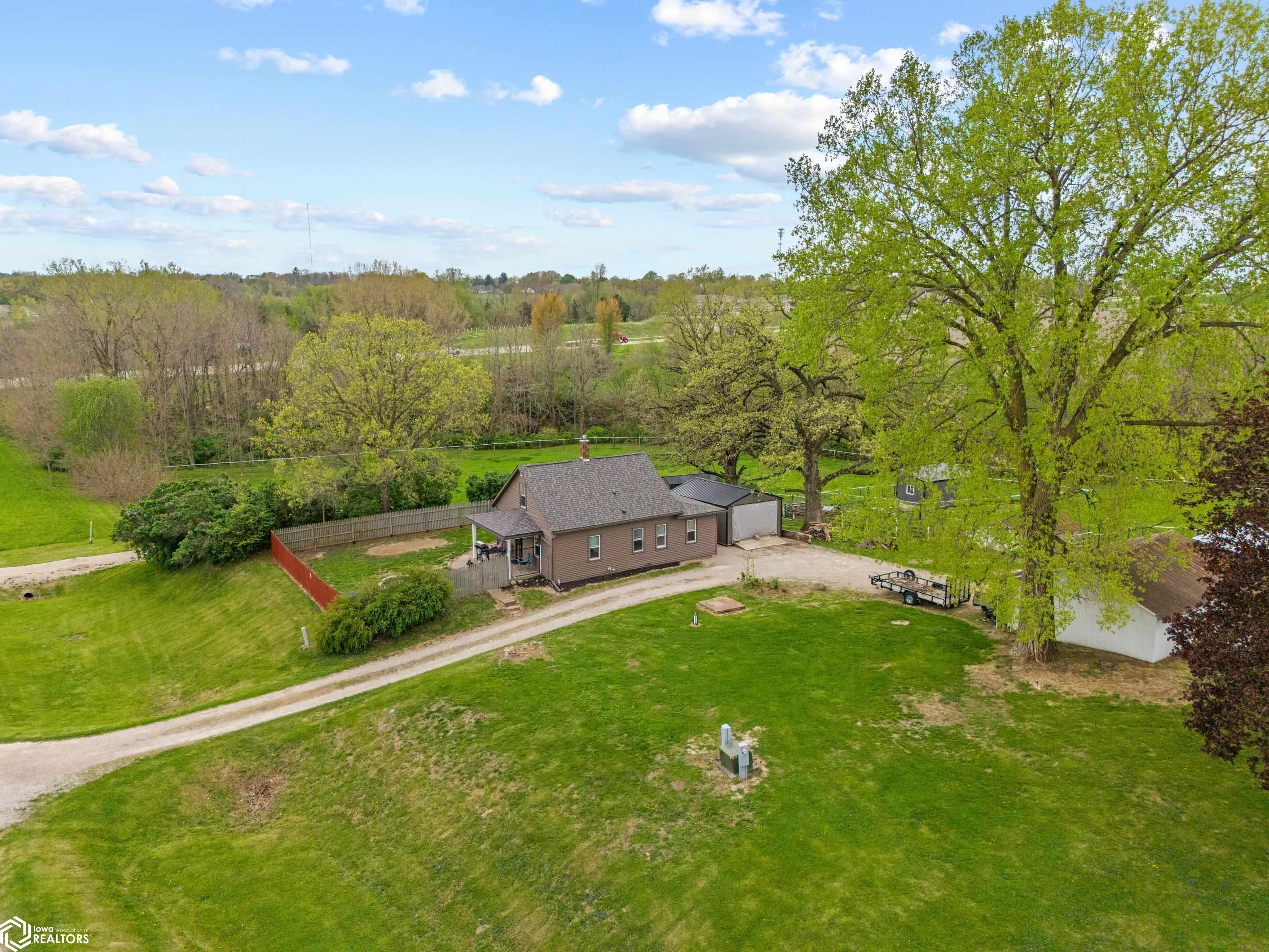 3802 Tipton Road, Muscatine, Iowa image 23