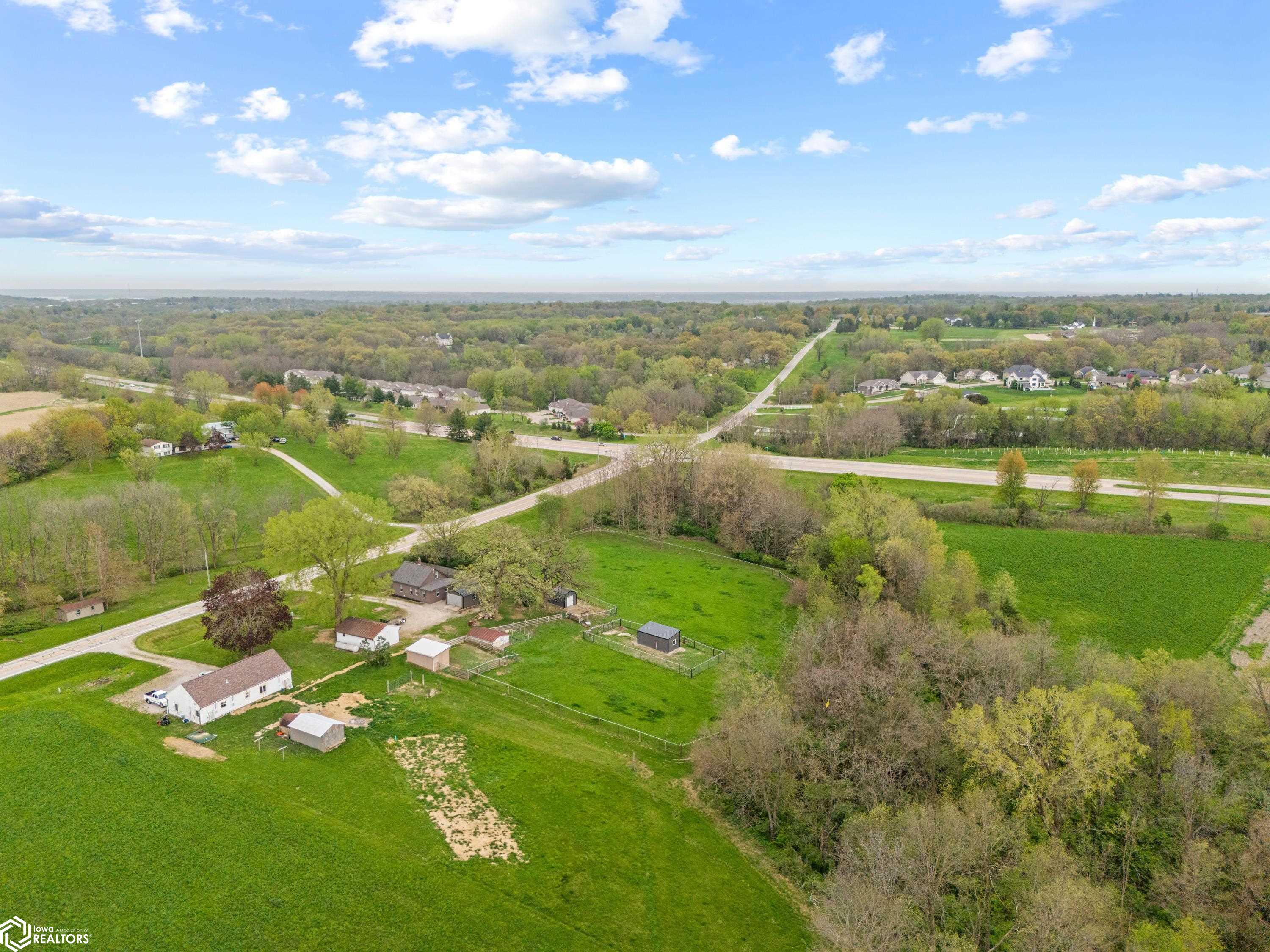 3802 Tipton Road, Muscatine, Iowa image 28