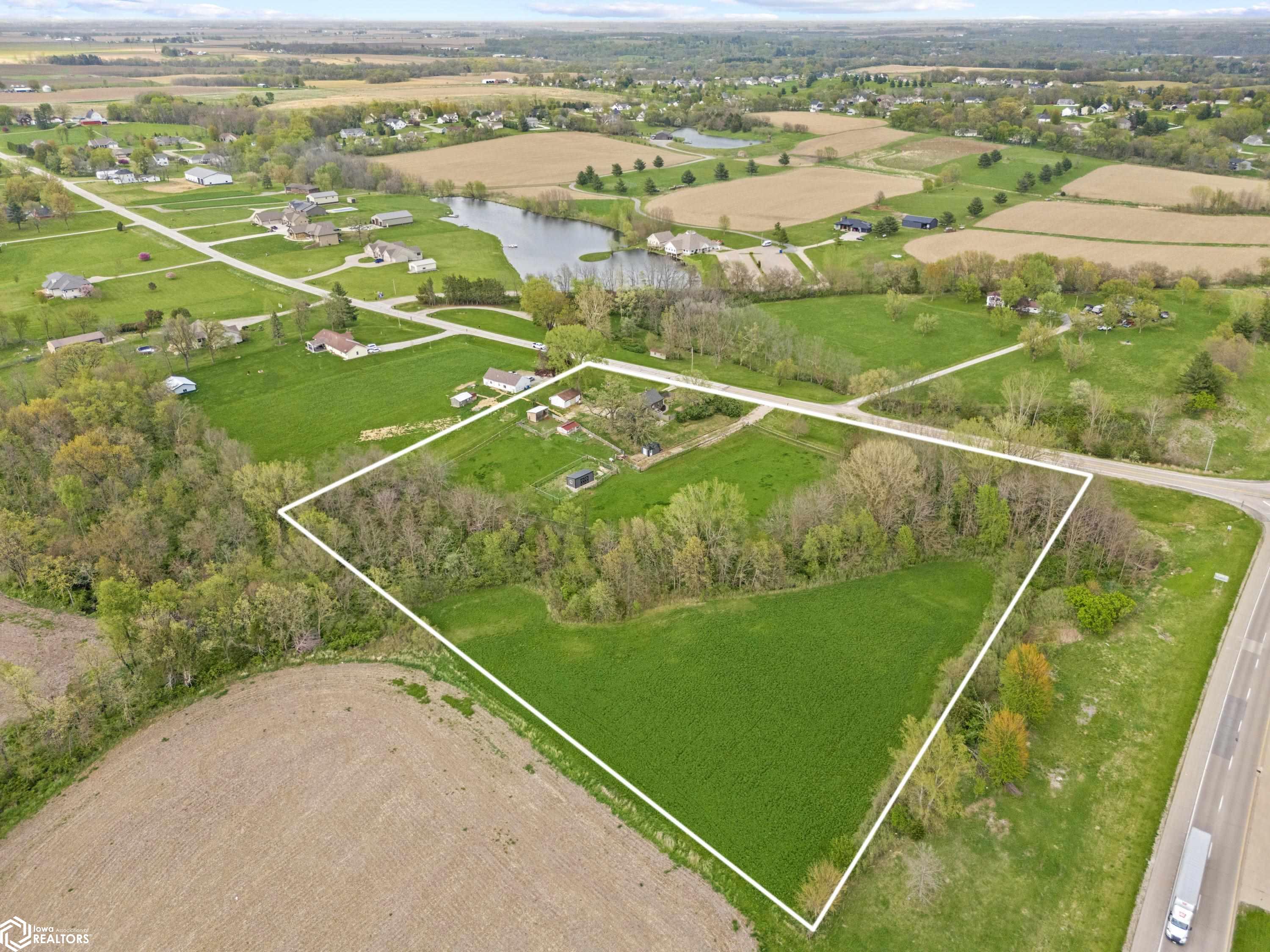 3802 Tipton Road, Muscatine, Iowa image 37