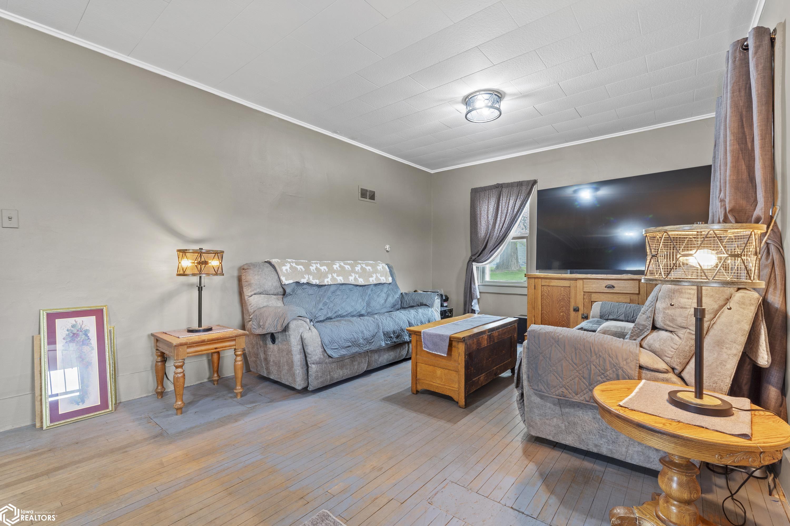 3802 Tipton Road, Muscatine, Iowa image 6