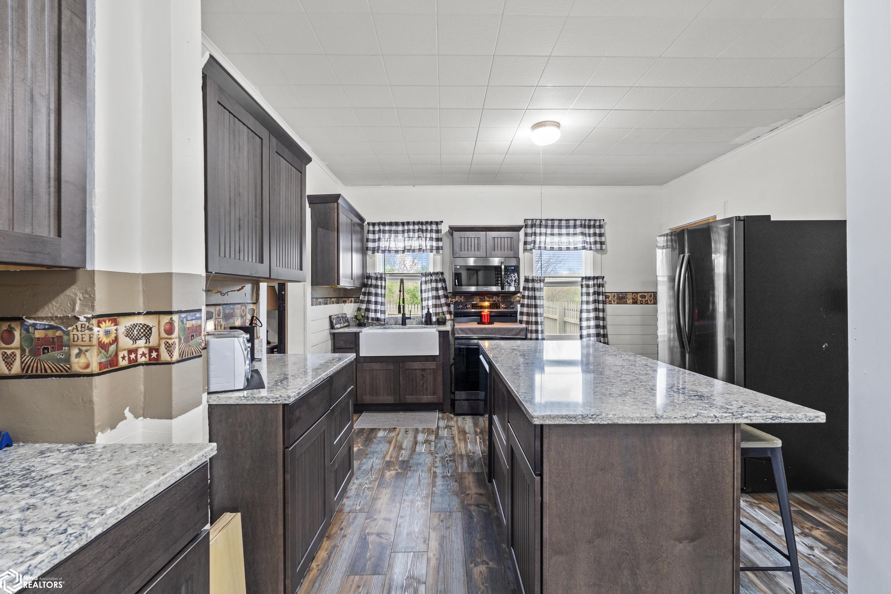 3802 Tipton Road, Muscatine, Iowa image 9