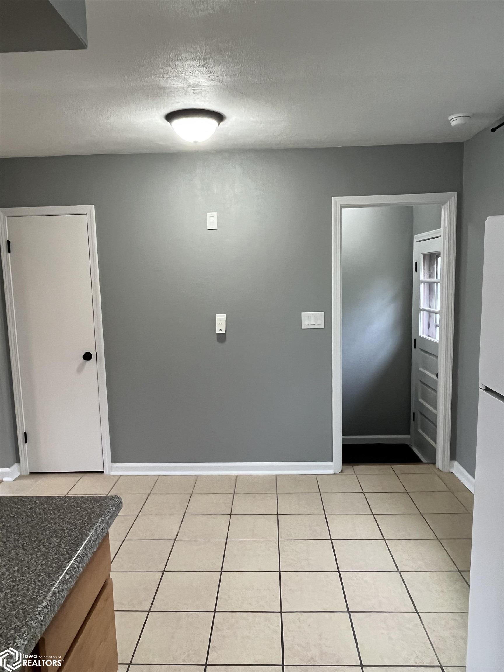2616 Subilbe Avenue, Burlington, Iowa image 4