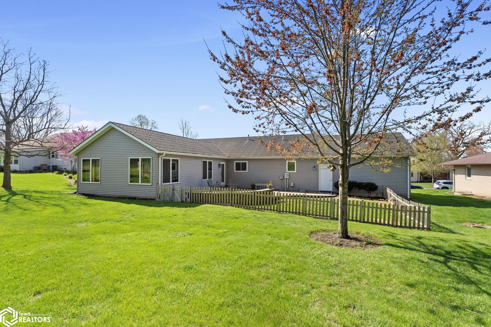 108 Fairview Drive, Wellman, Iowa image 4