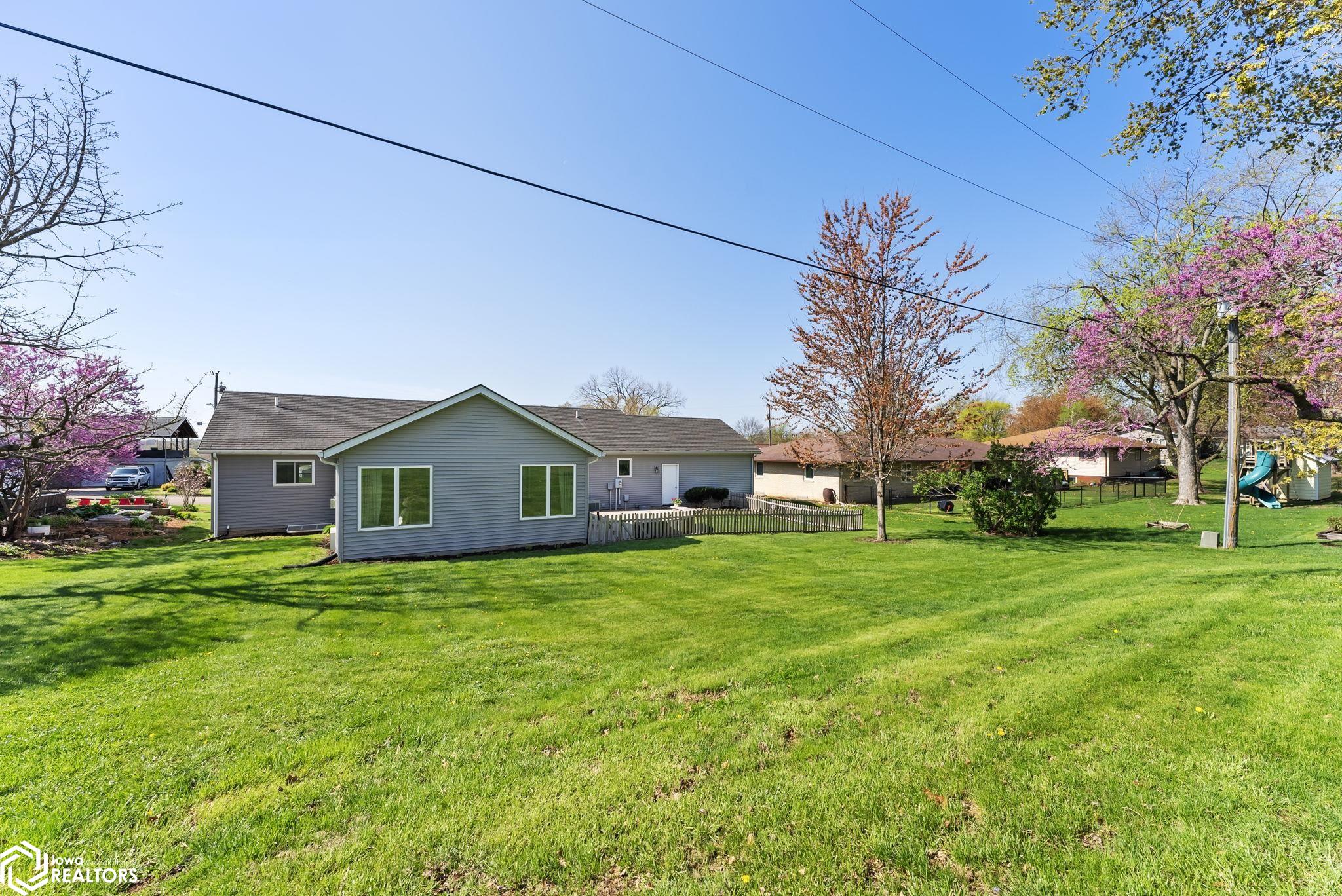 108 Fairview Drive, Wellman, Iowa image 6