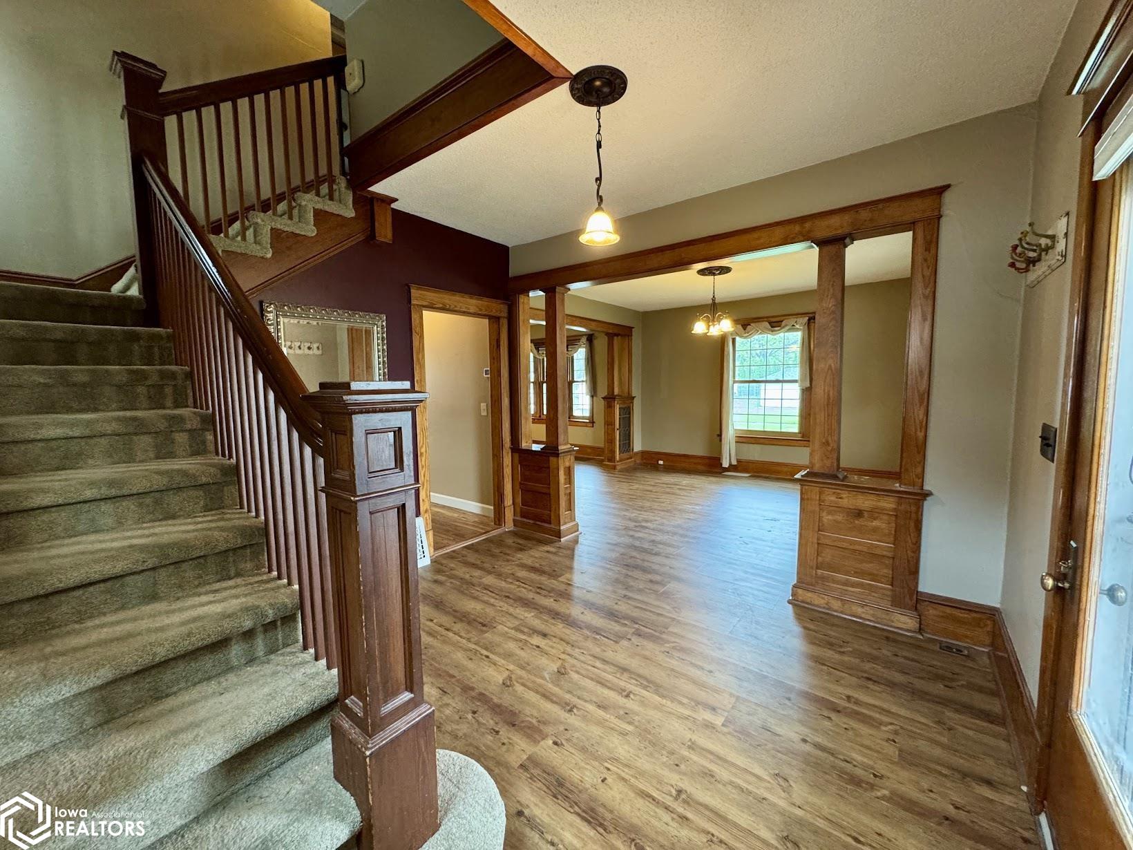 735 Sweeny Avenue, Burlington, Iowa image 2