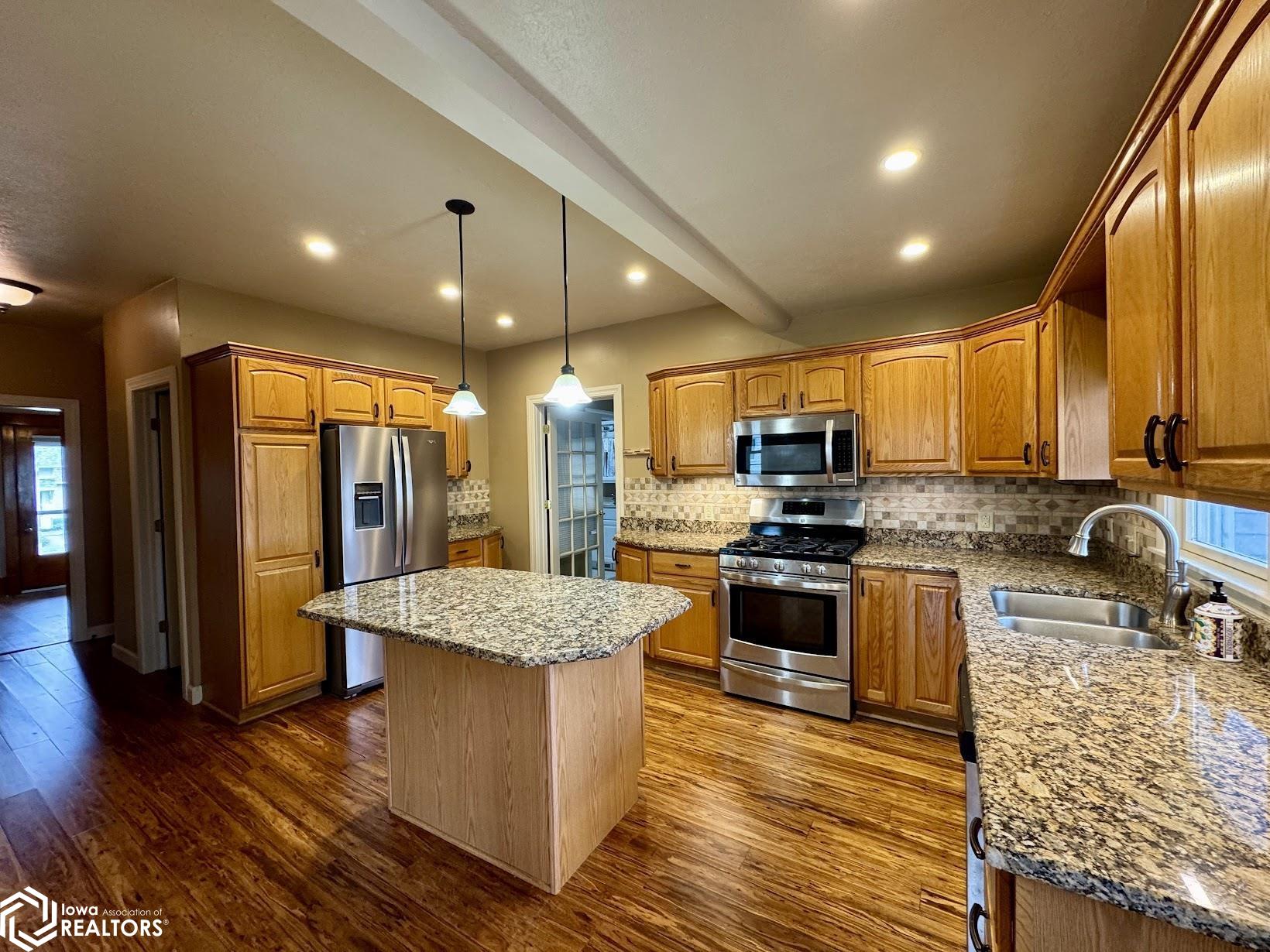 735 Sweeny Avenue, Burlington, Iowa image 13