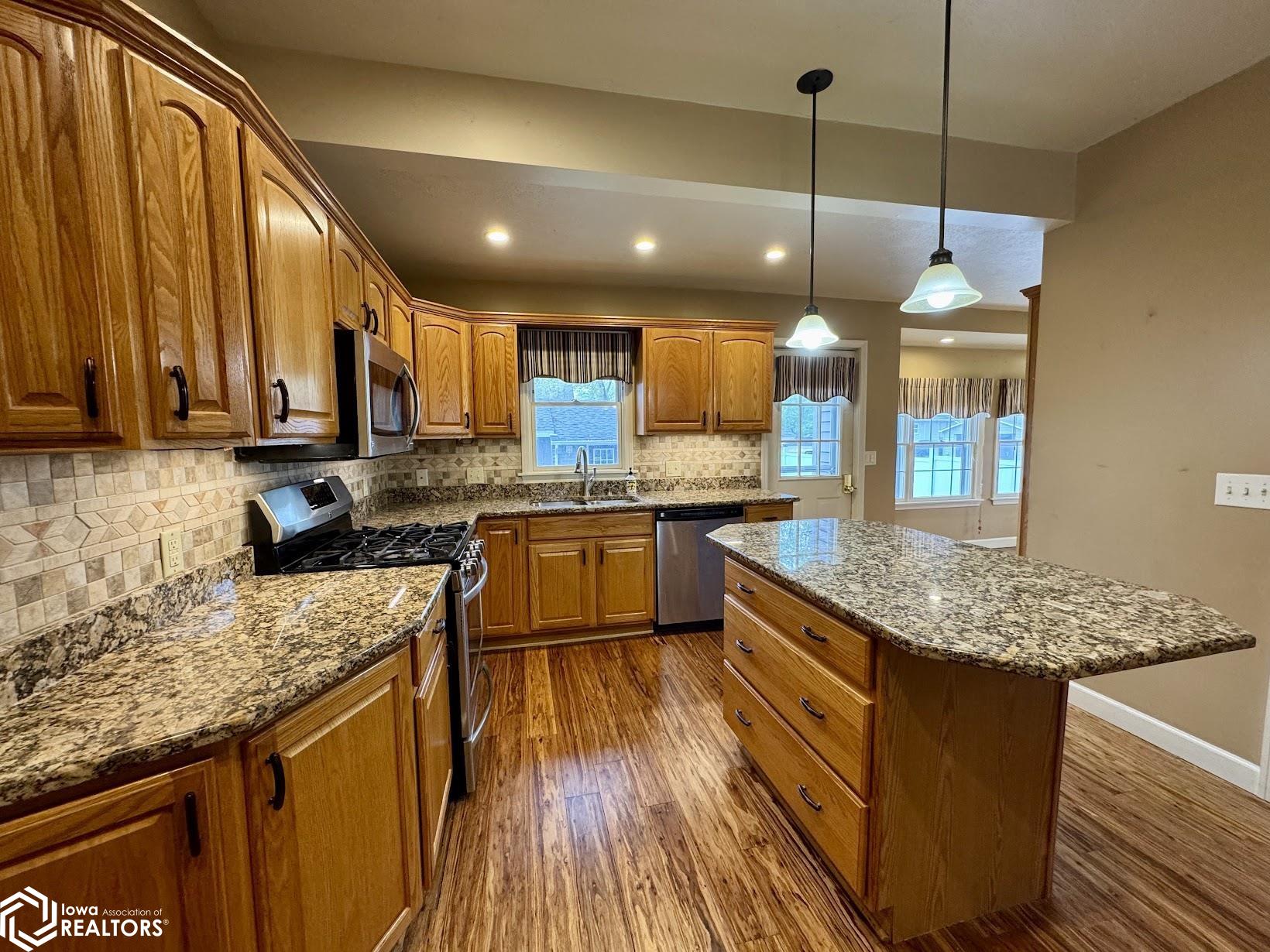 735 Sweeny Avenue, Burlington, Iowa image 15
