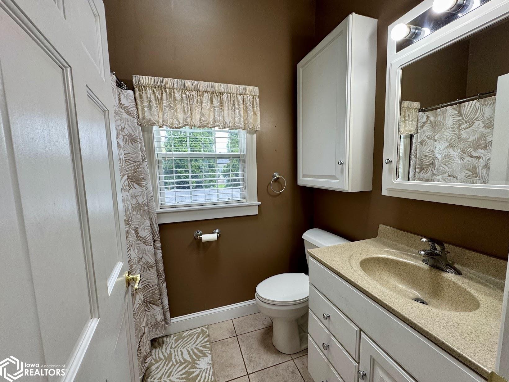 735 Sweeny Avenue, Burlington, Iowa image 23