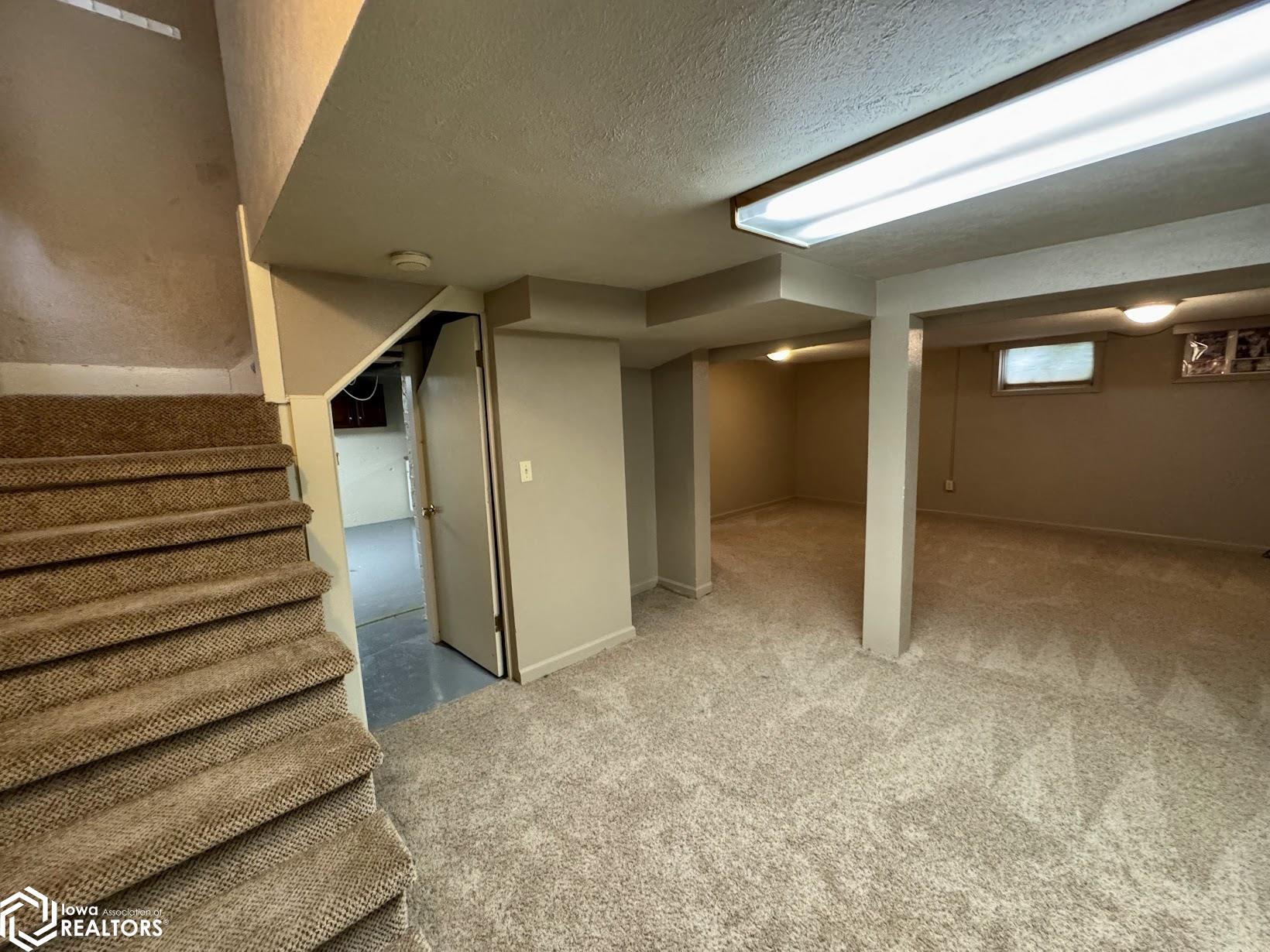 735 Sweeny Avenue, Burlington, Iowa image 38