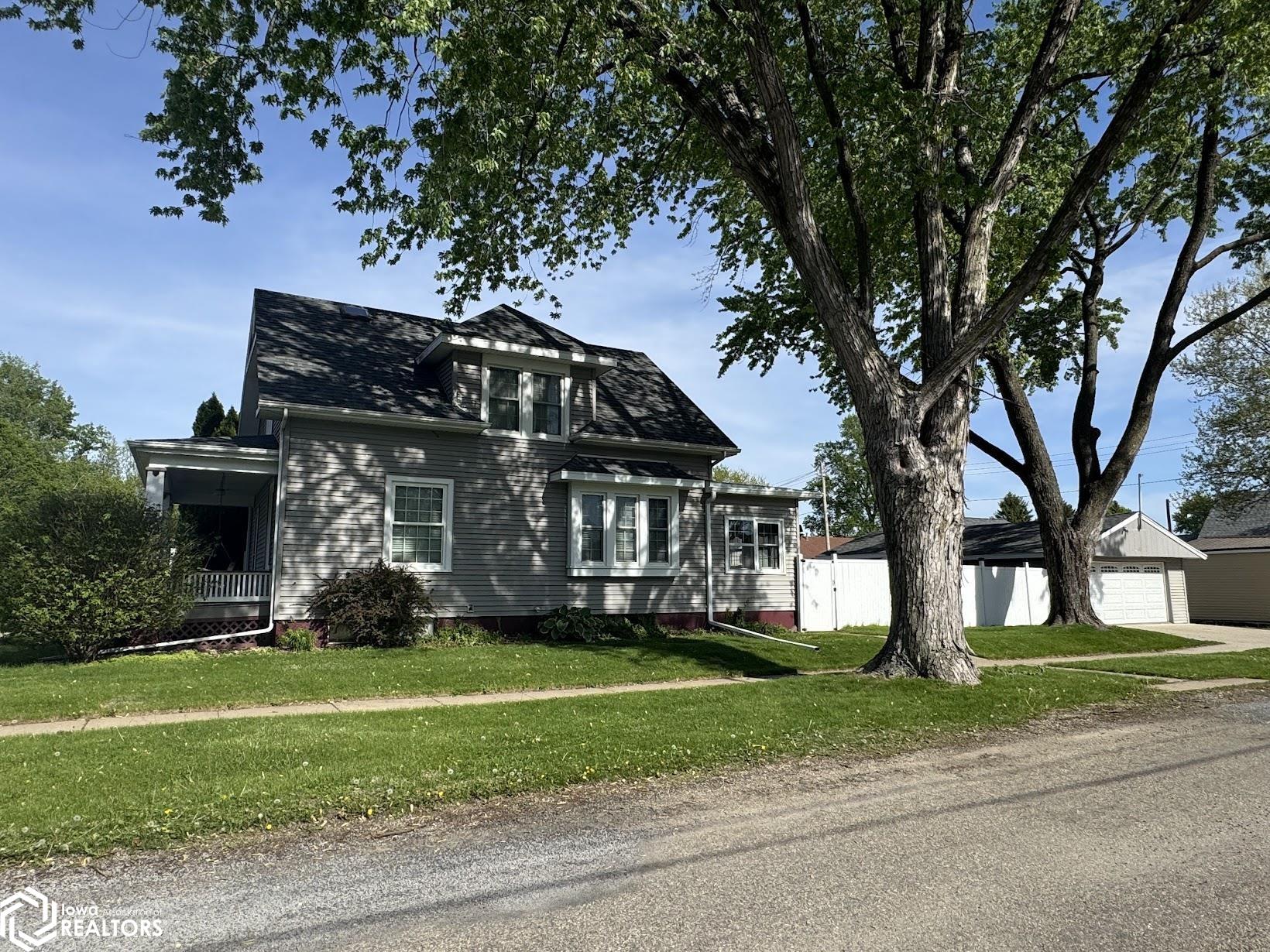 735 Sweeny Avenue, Burlington, Iowa image 50
