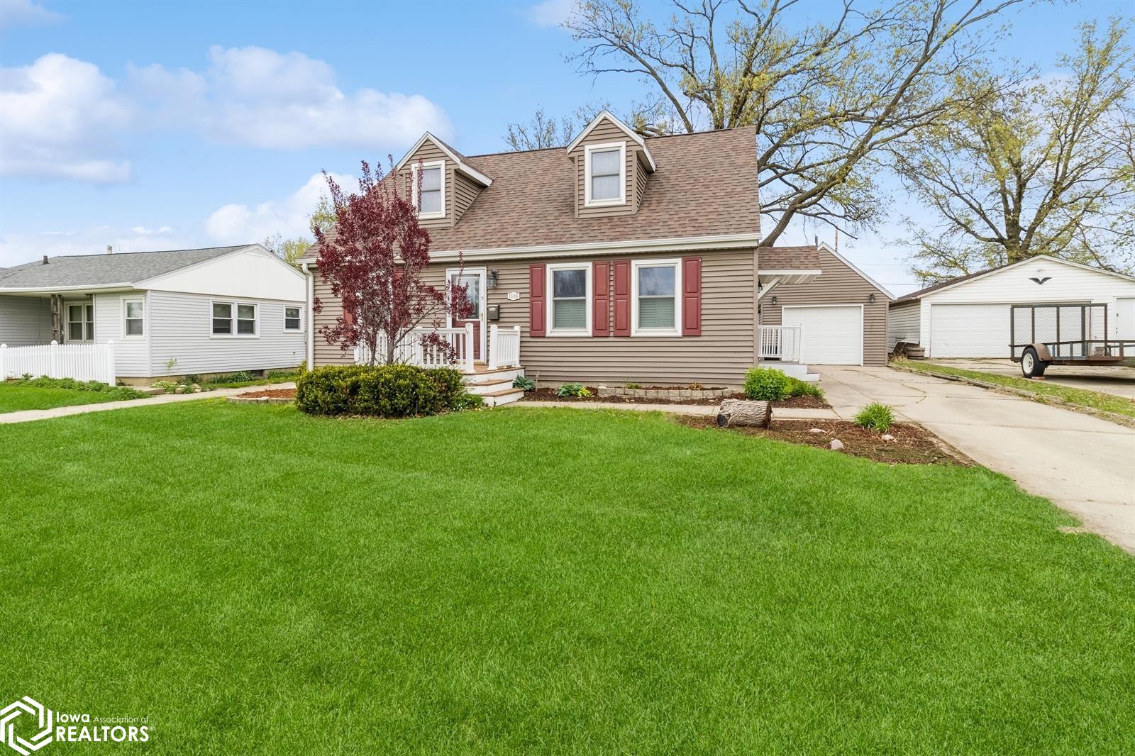 1508 Elder Drive, Marshalltown, Iowa image 2
