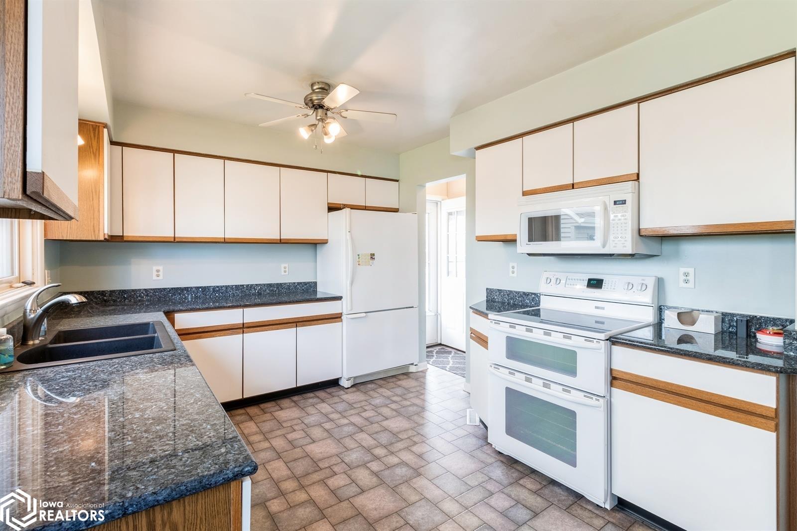1508 Elder Drive, Marshalltown, Iowa image 18