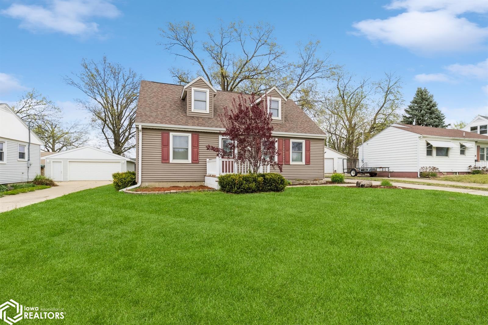 1508 Elder Drive, Marshalltown, Iowa image 4