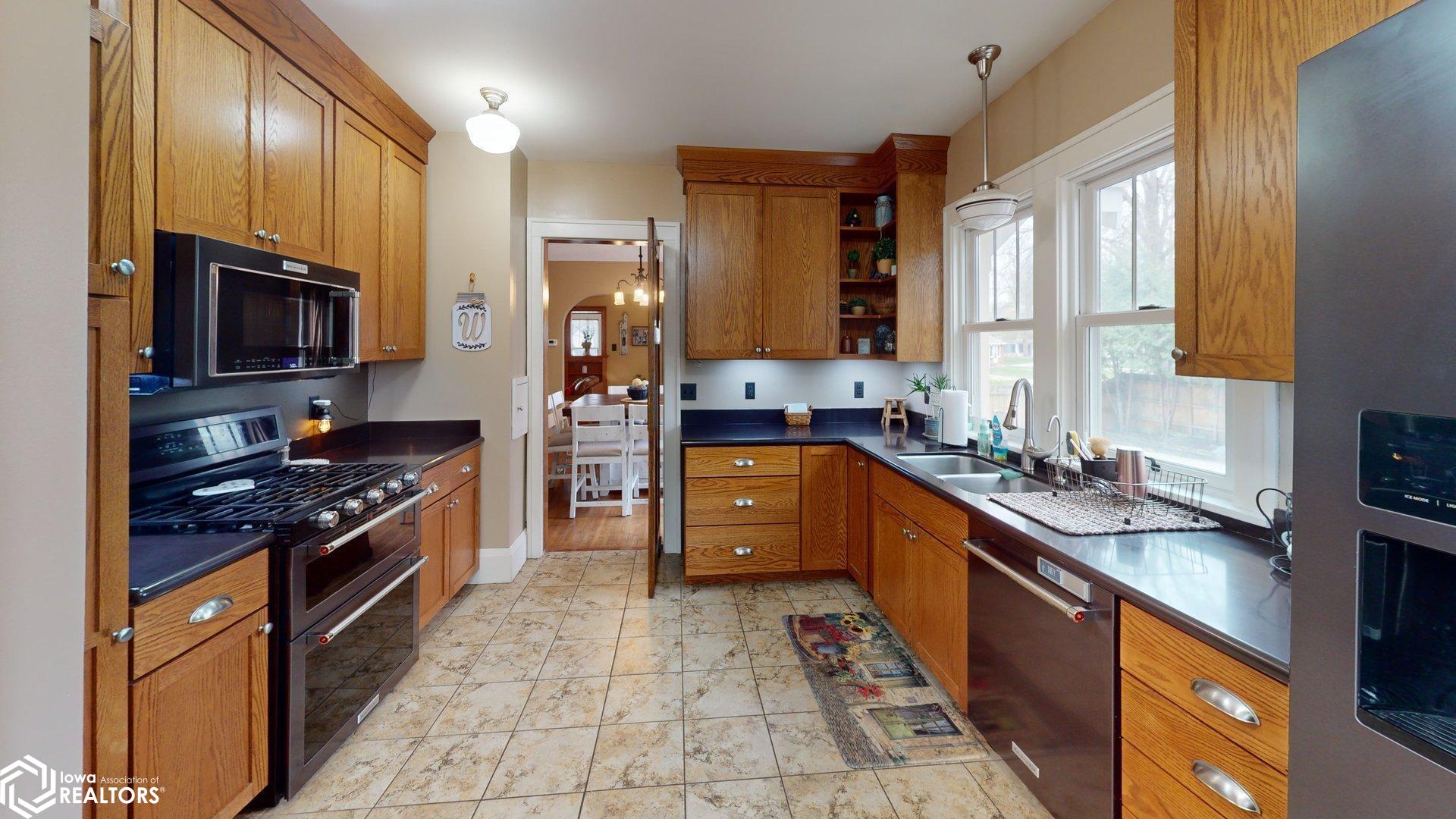 20 S Crescent Drive, Mason City, Iowa image 11