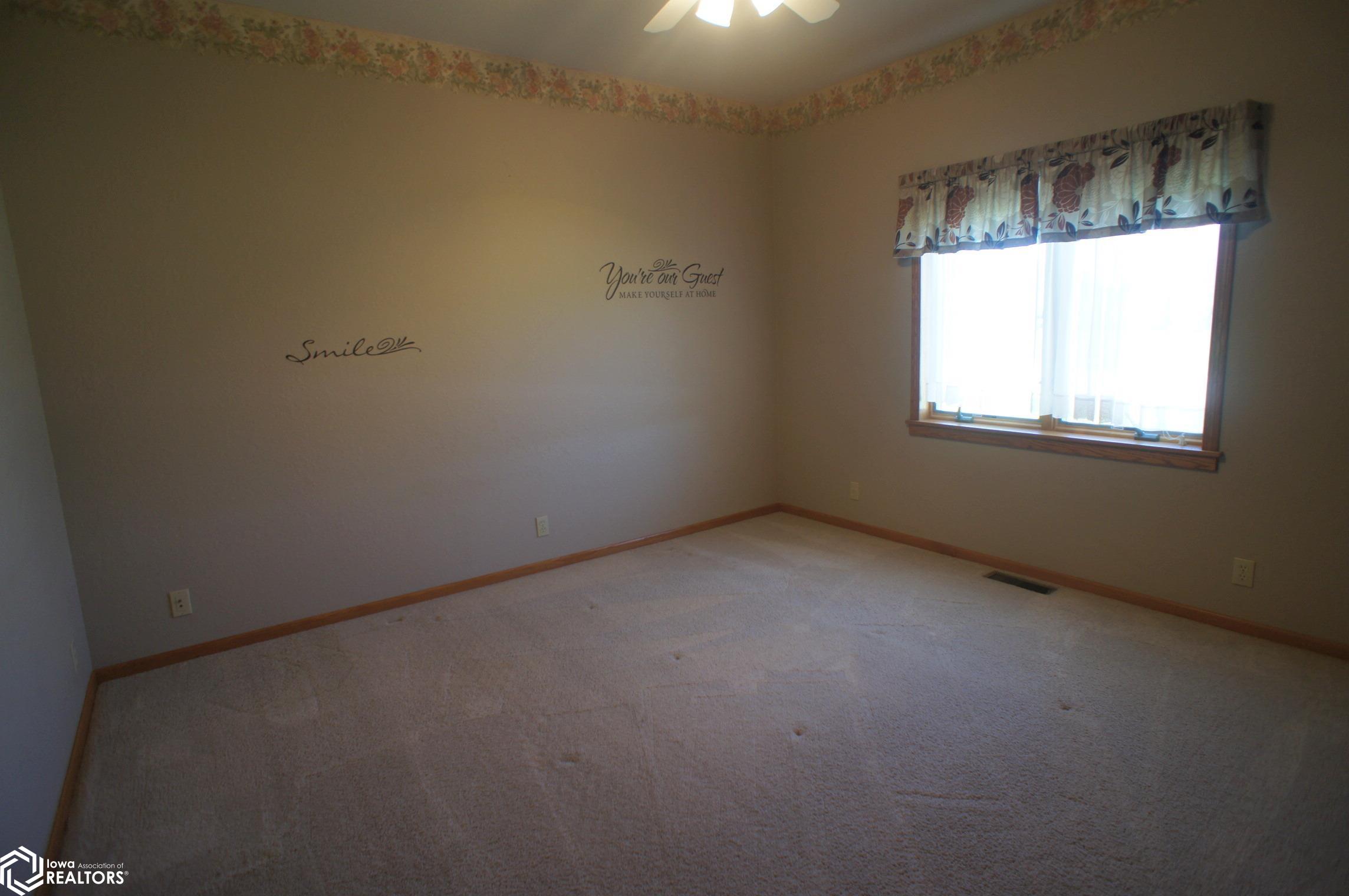 1004 Fair Meadow Drive, Webster City, Iowa image 18