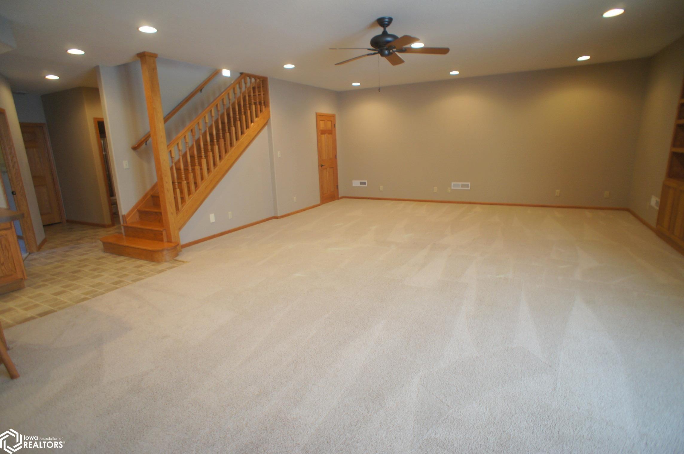 1004 Fair Meadow Drive, Webster City, Iowa image 26